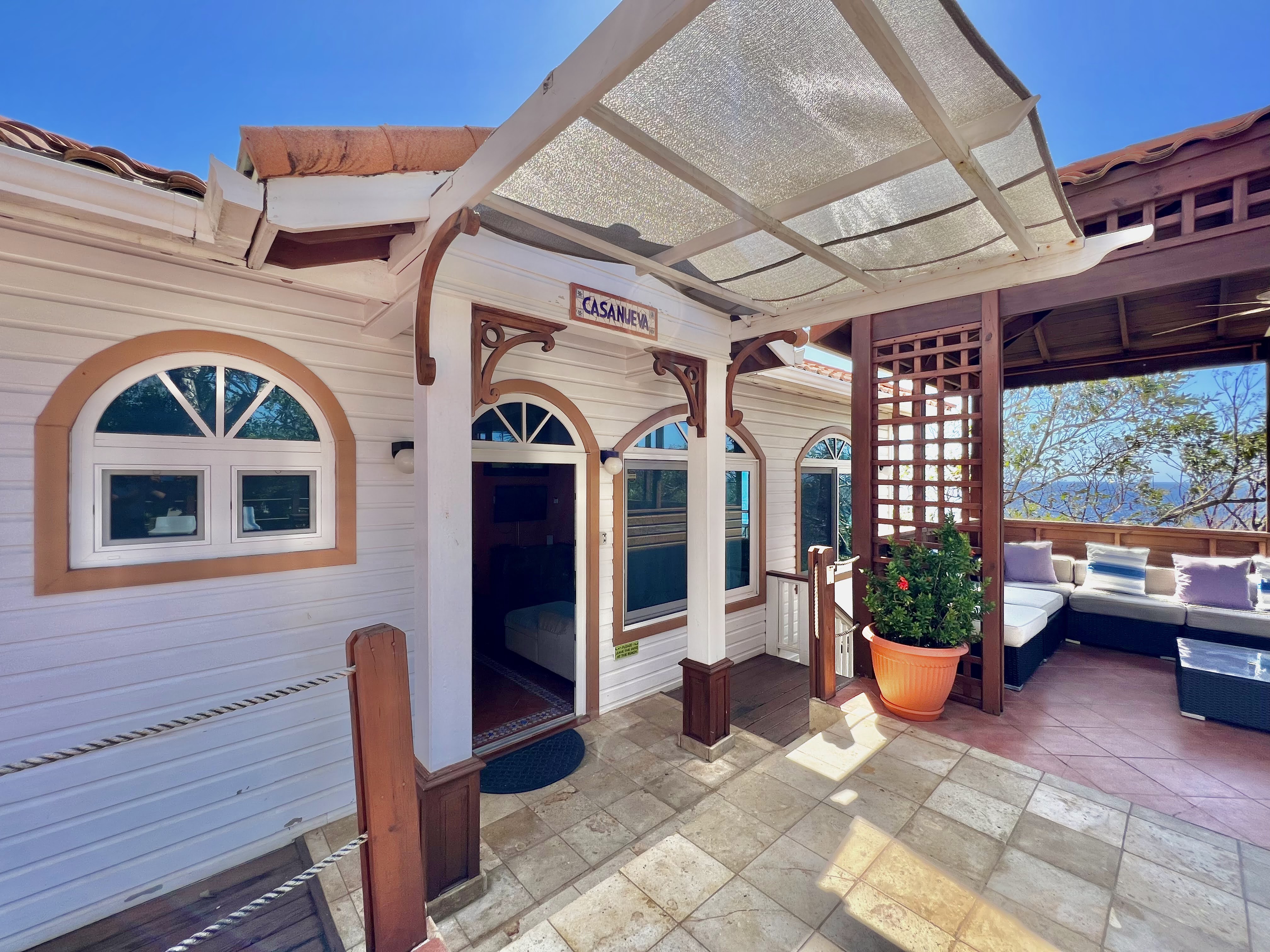 Villa Casanueva @ Villa Descanso, West Bay