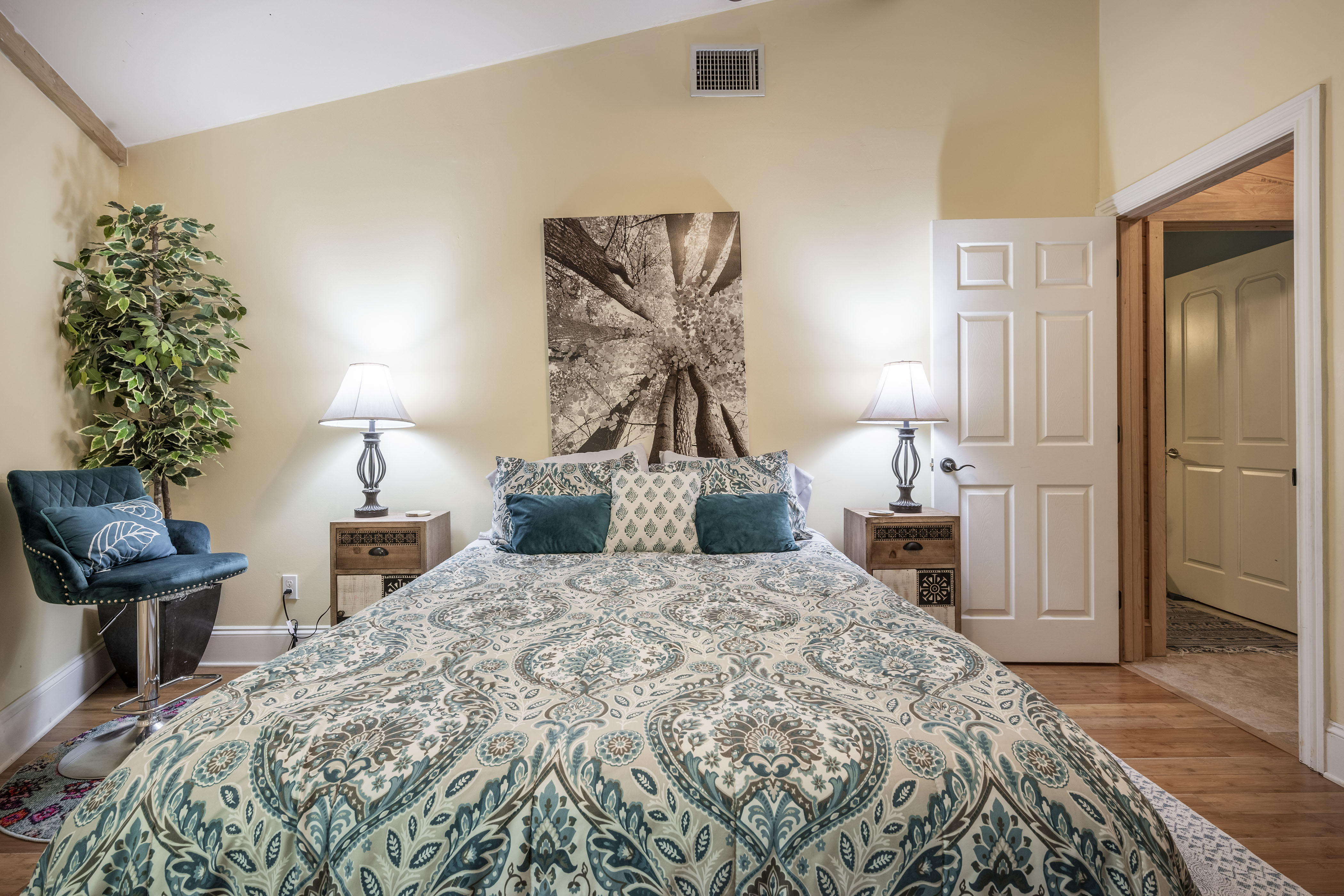 Otter Landing on Santa Fe River, 13 private acres Houses for Rent in