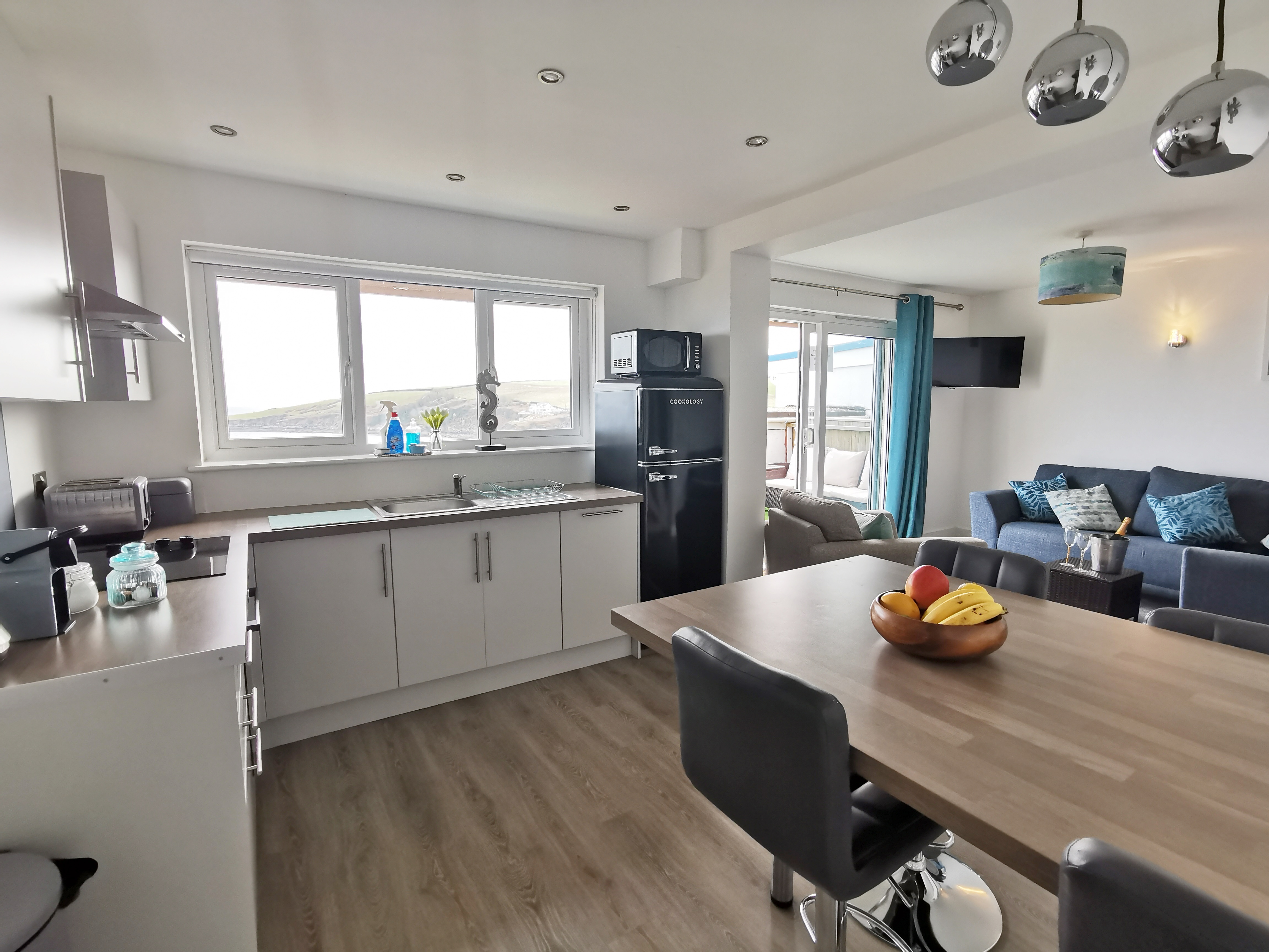 Chapel View Apartment at Treloen with Wow sea view