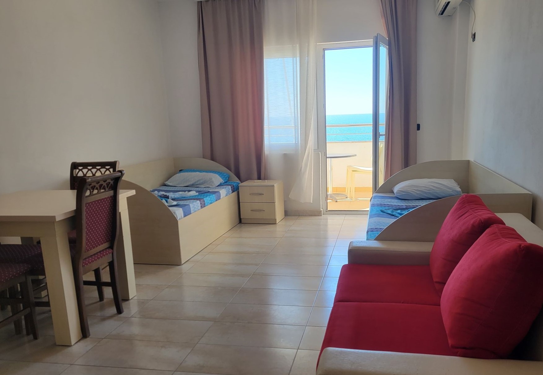 At Cabana, Waterfront View Apt. B44 + Free Parking