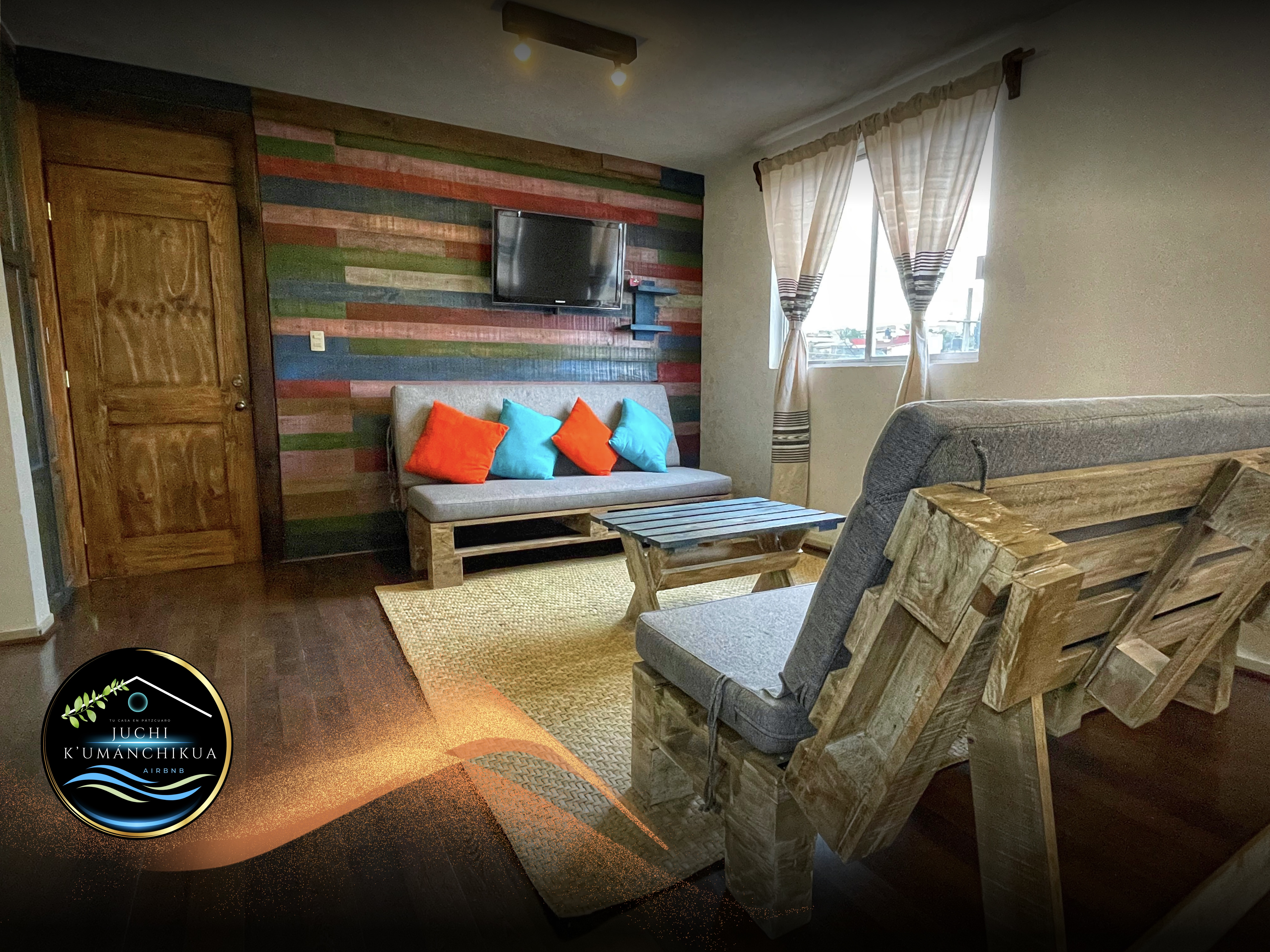 Juchi K’umánchikua (Your home in Patzcuaro)