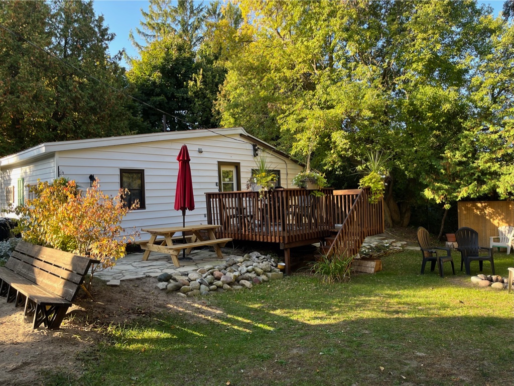 Casavon Cottage C, in the heart of Sauble Beach