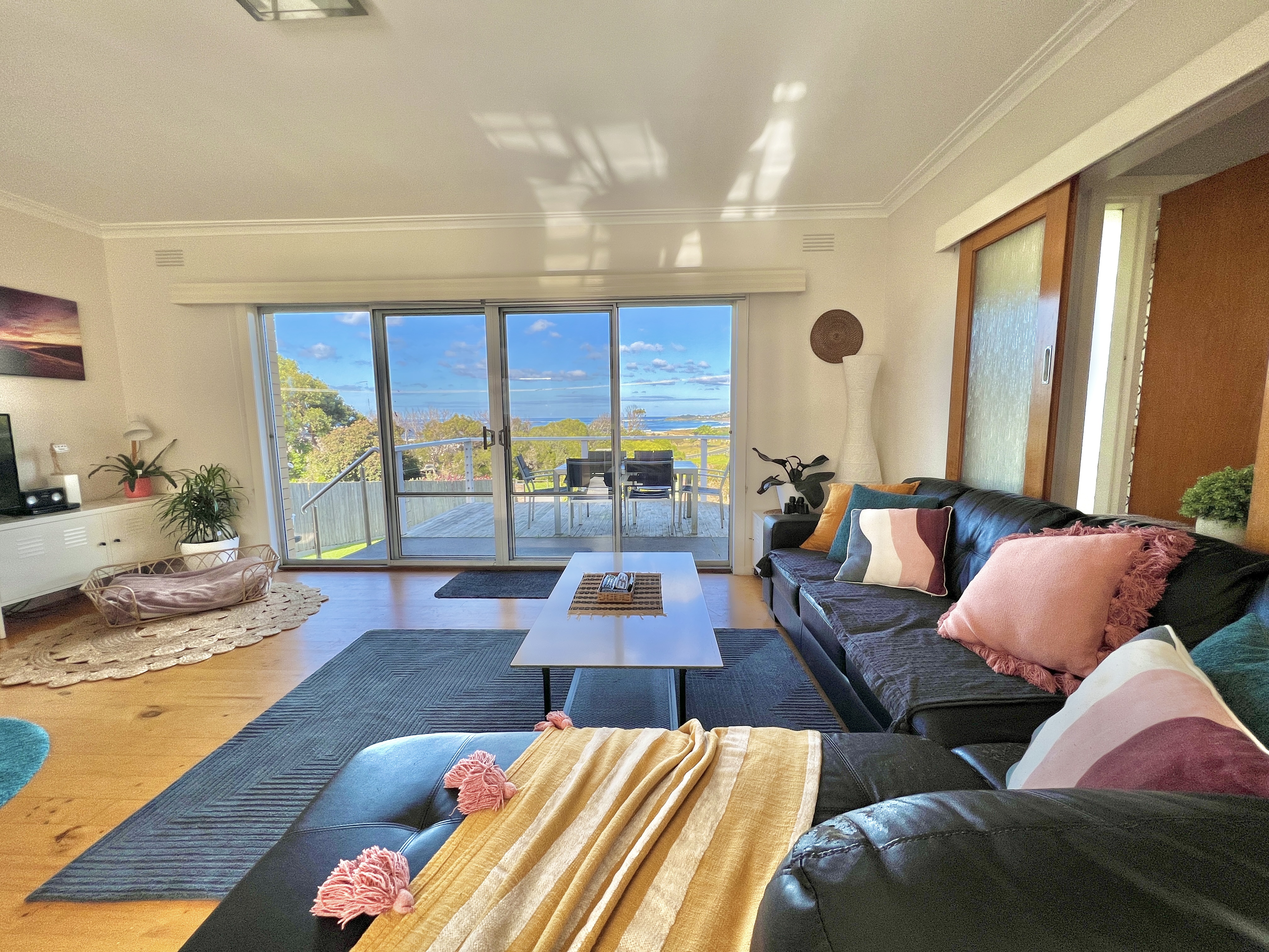 Saltwater Haven. Pets Welcome. Wifi. Amazing Views in Colac Otway, Barwon South West Vic