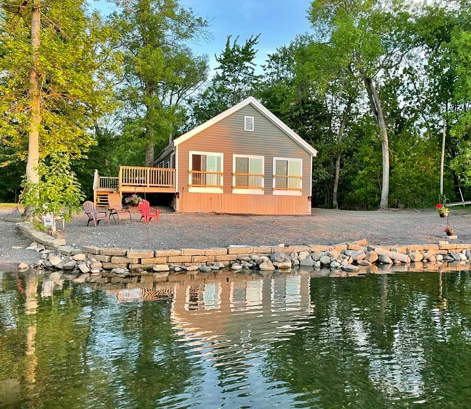 Private Cottage on Lake Champlain Cottages for Rent in Saint Albans
