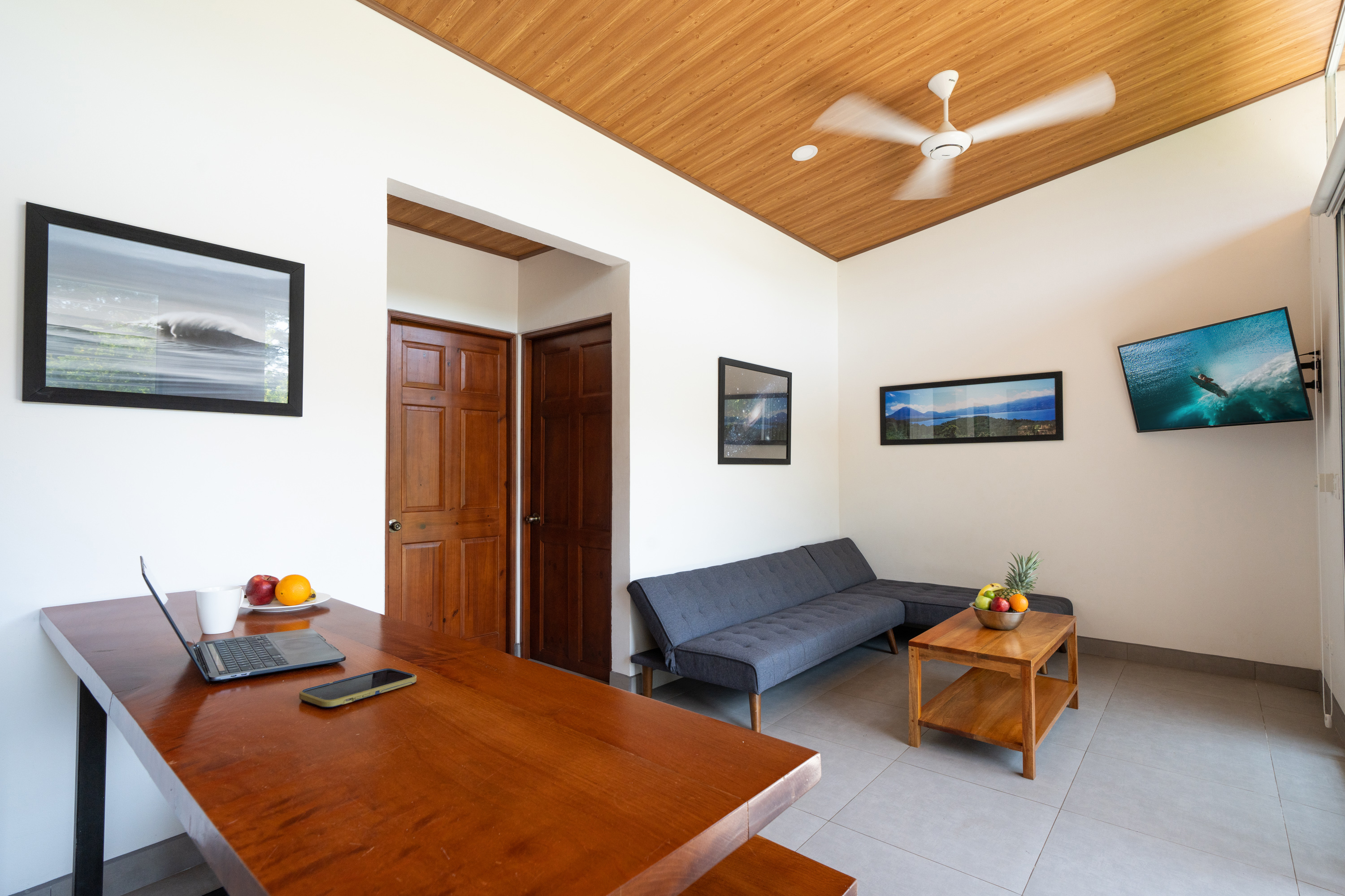 2 Bdr Modern Apat. in Esterillos Oeste, Sleeps 5