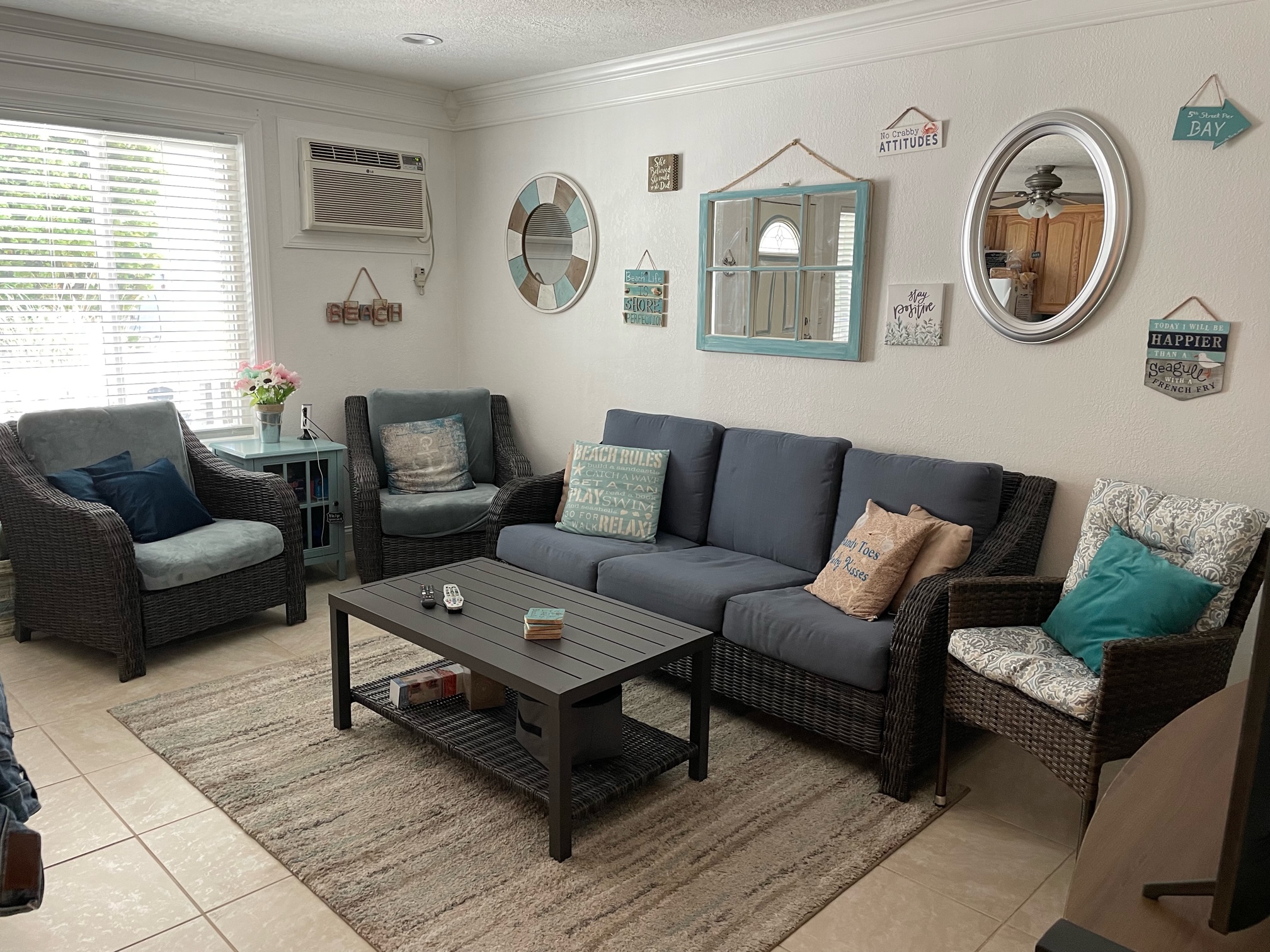 Perfect location to beach and all activities!