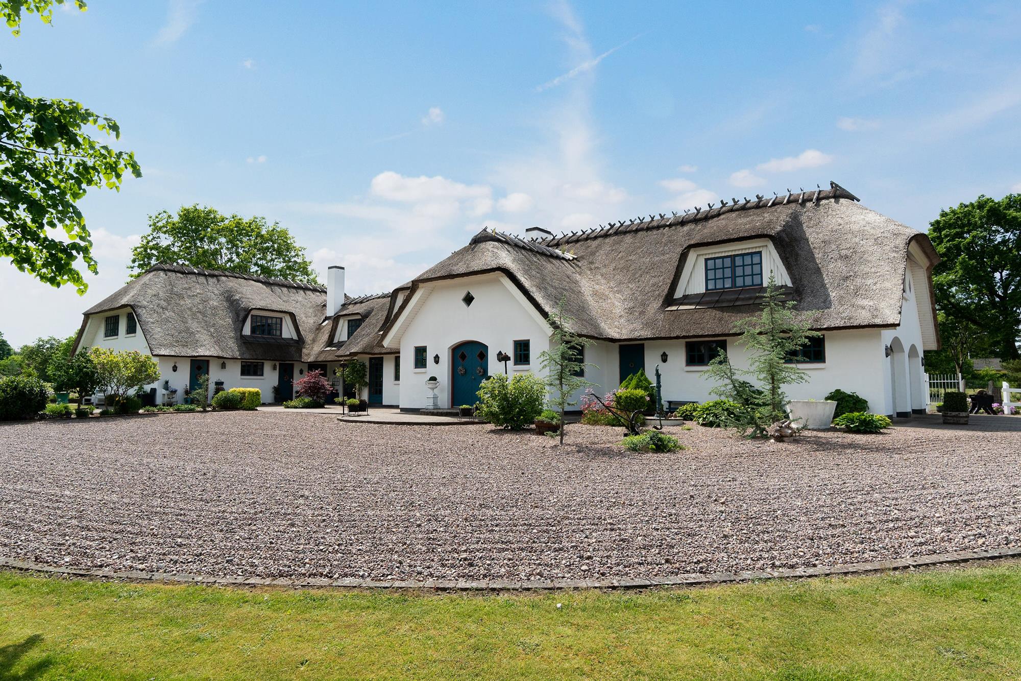 Forest, nature and idyll: thatched house near Viborg