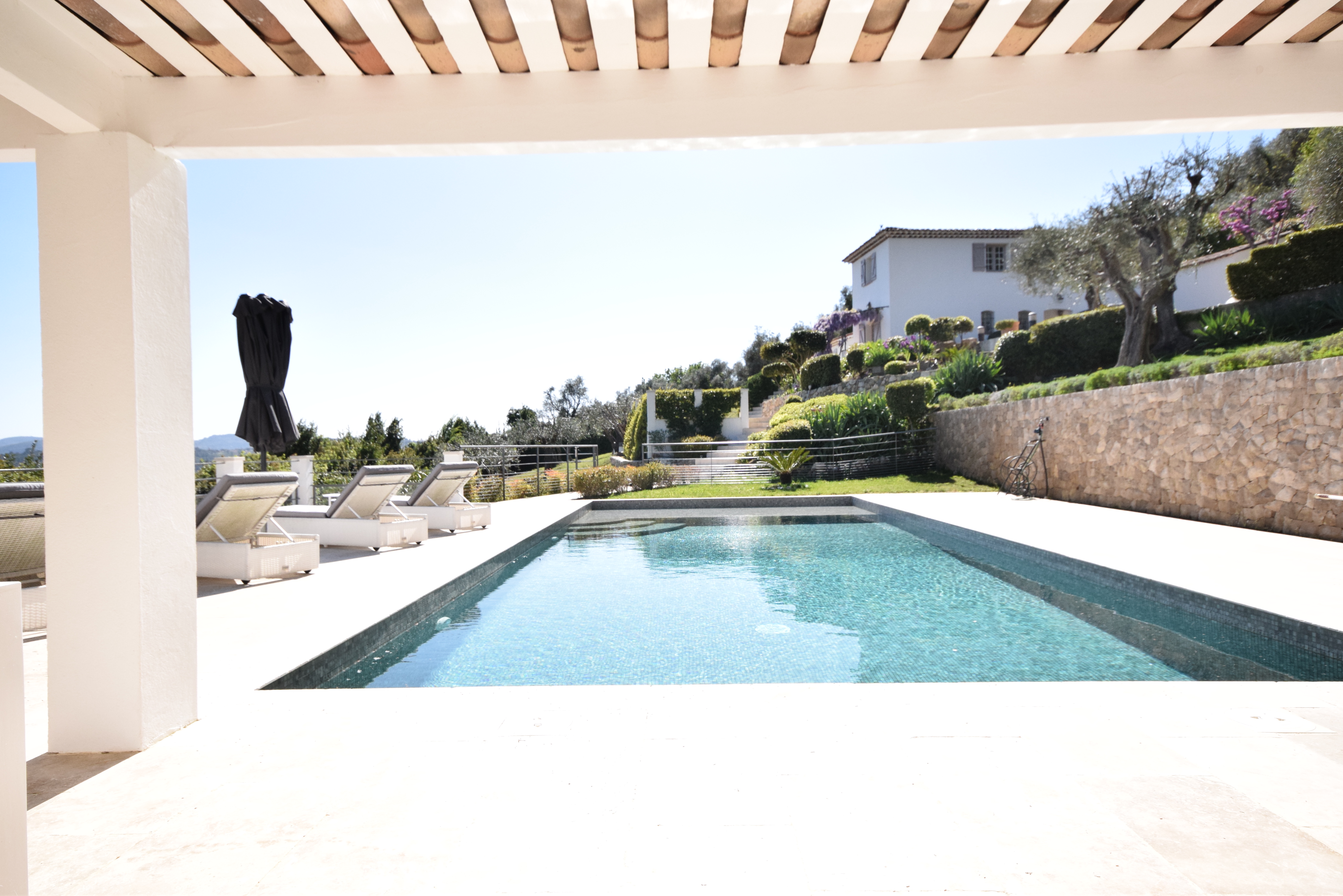 Luxurious villa, unique view, large pool