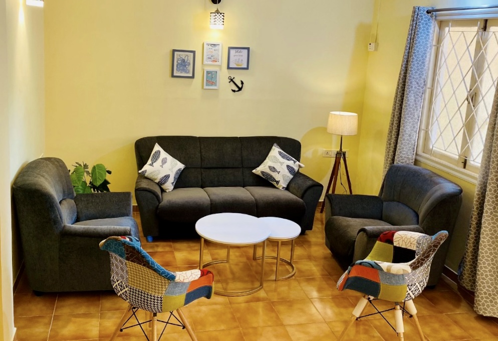 3BR Villa Style Duplex-Wifi,SunDeck,Lounge,PwBckup