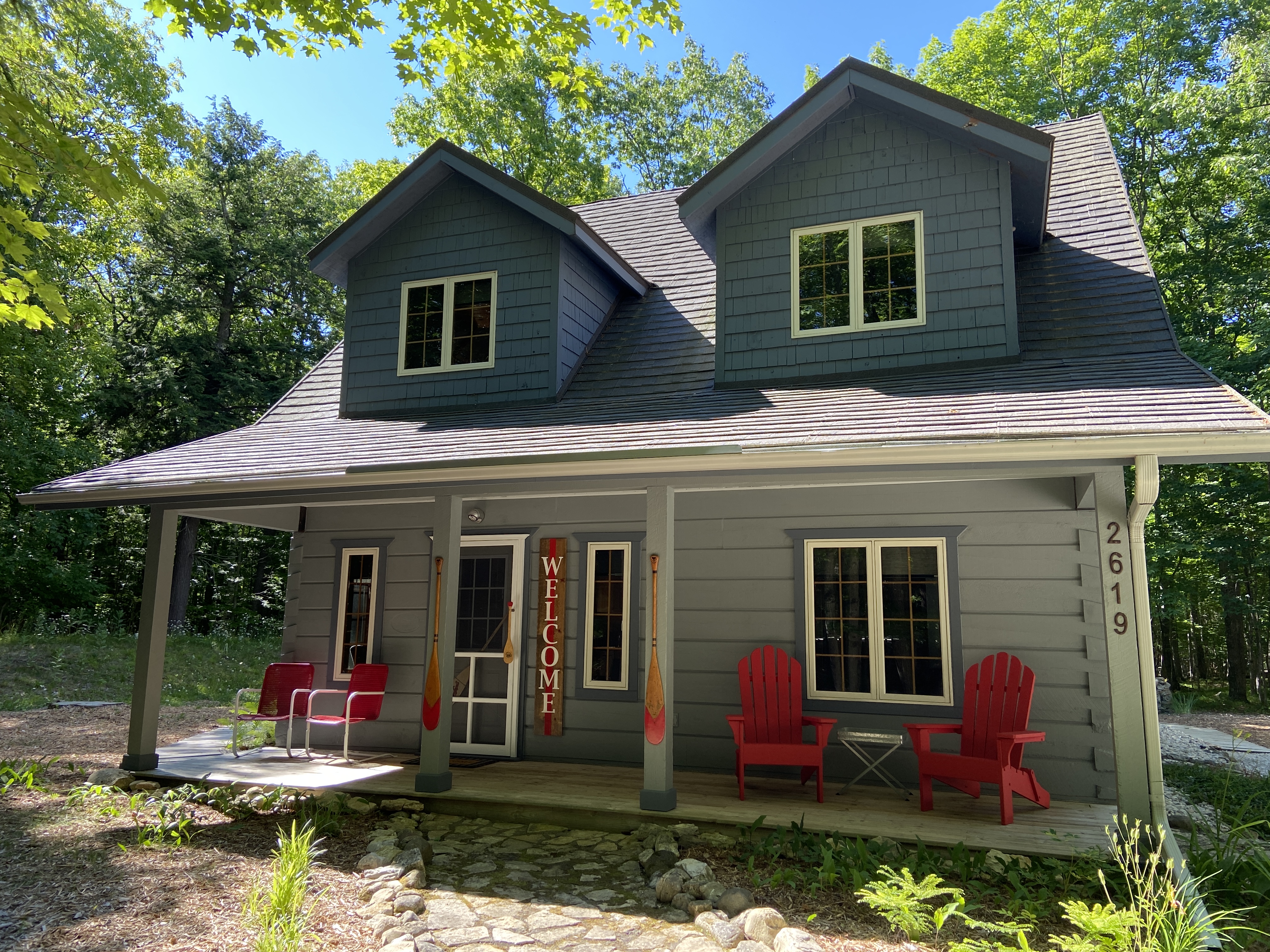 Cozy Cabin In The Woods , Close To Everything DC