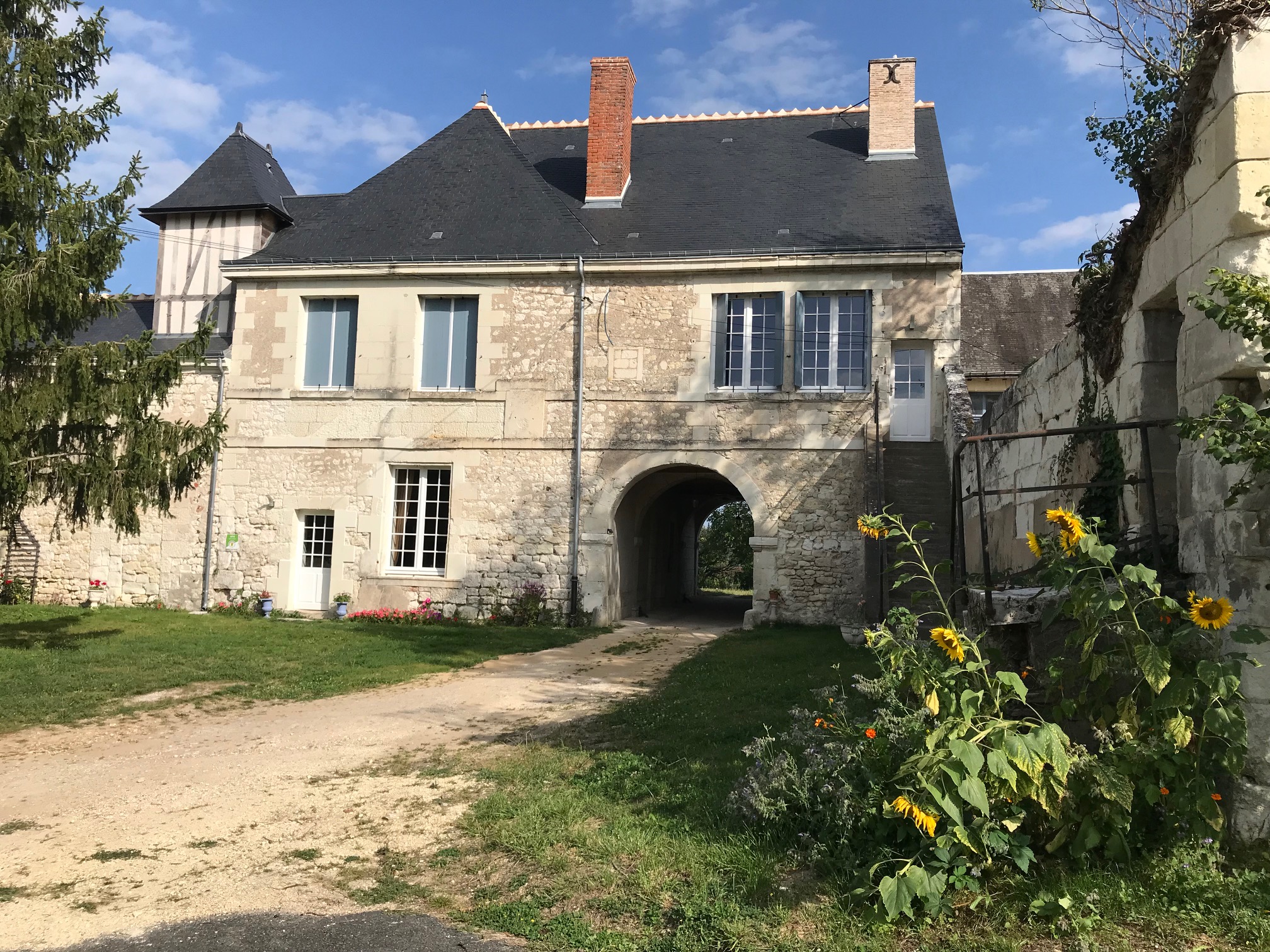 Character cottage, a lot of charm (***)