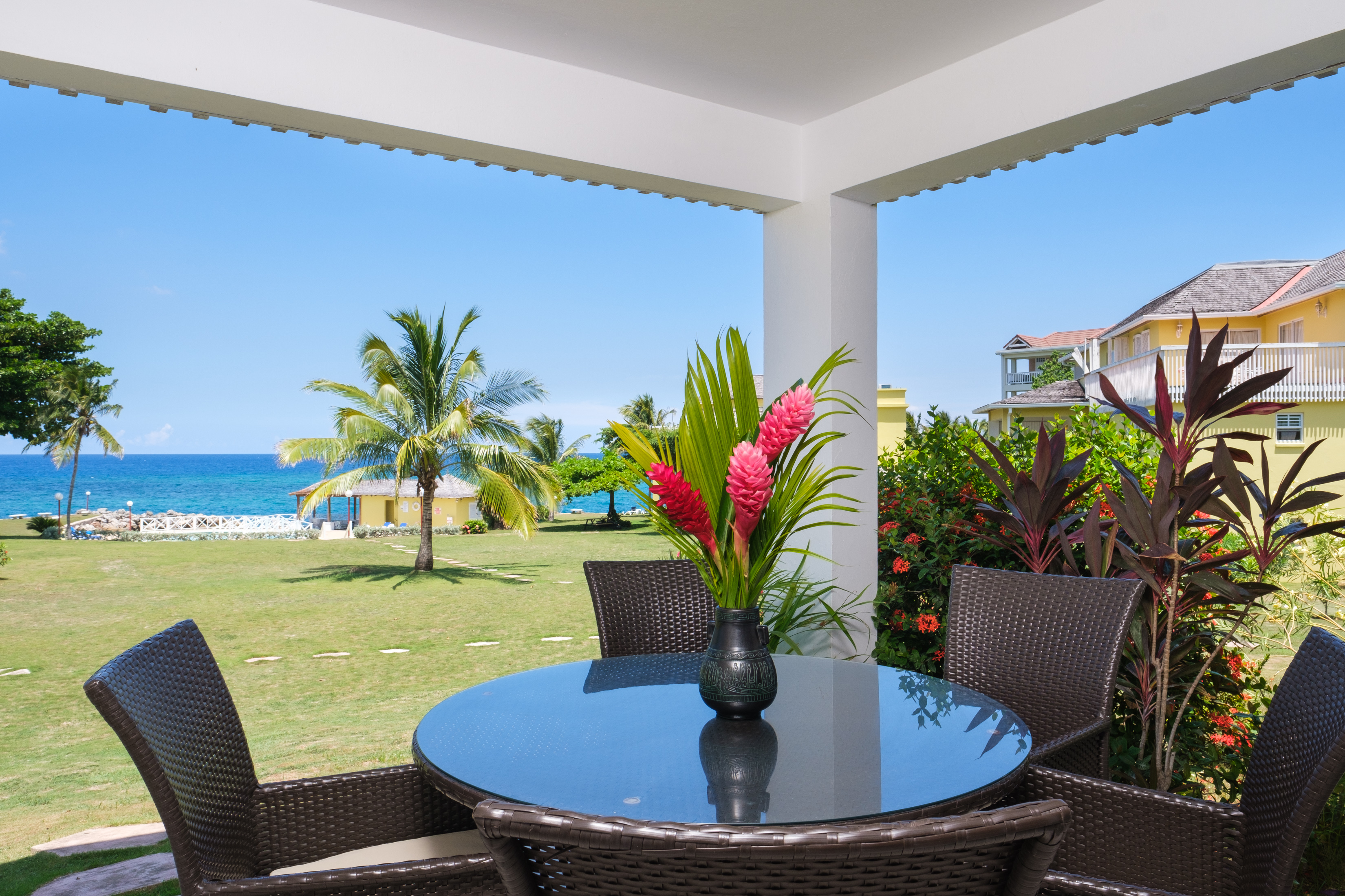 SerenitybytheSea 3/3 Beachfront Tower Isle St Mary