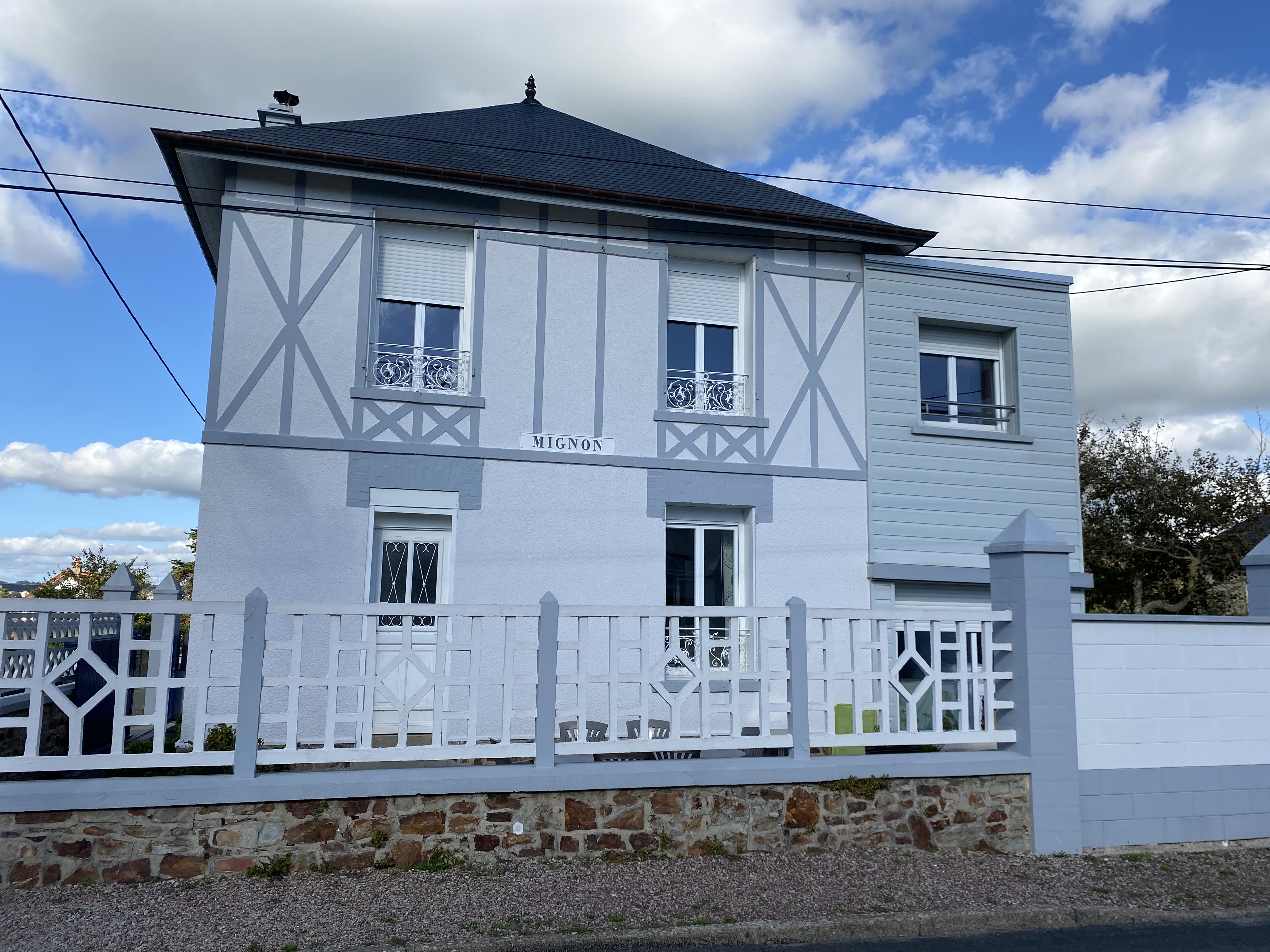 Villa Mignon 6 8 Personnes A 50m De La Mer Houses For Rent In Barneville Carteret Normandie France