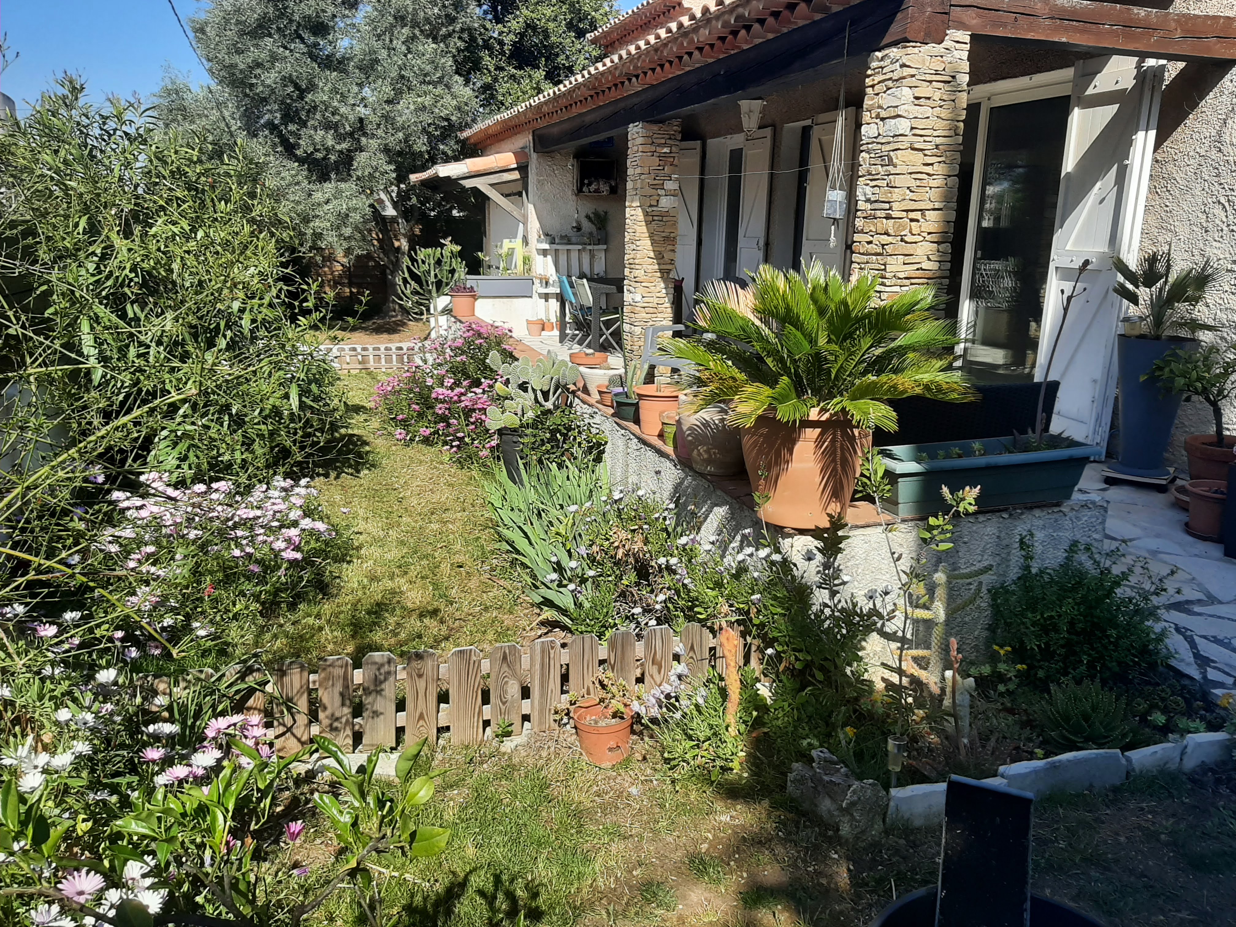 Villa with garden - Allauch,  3 bedrooms,  parking