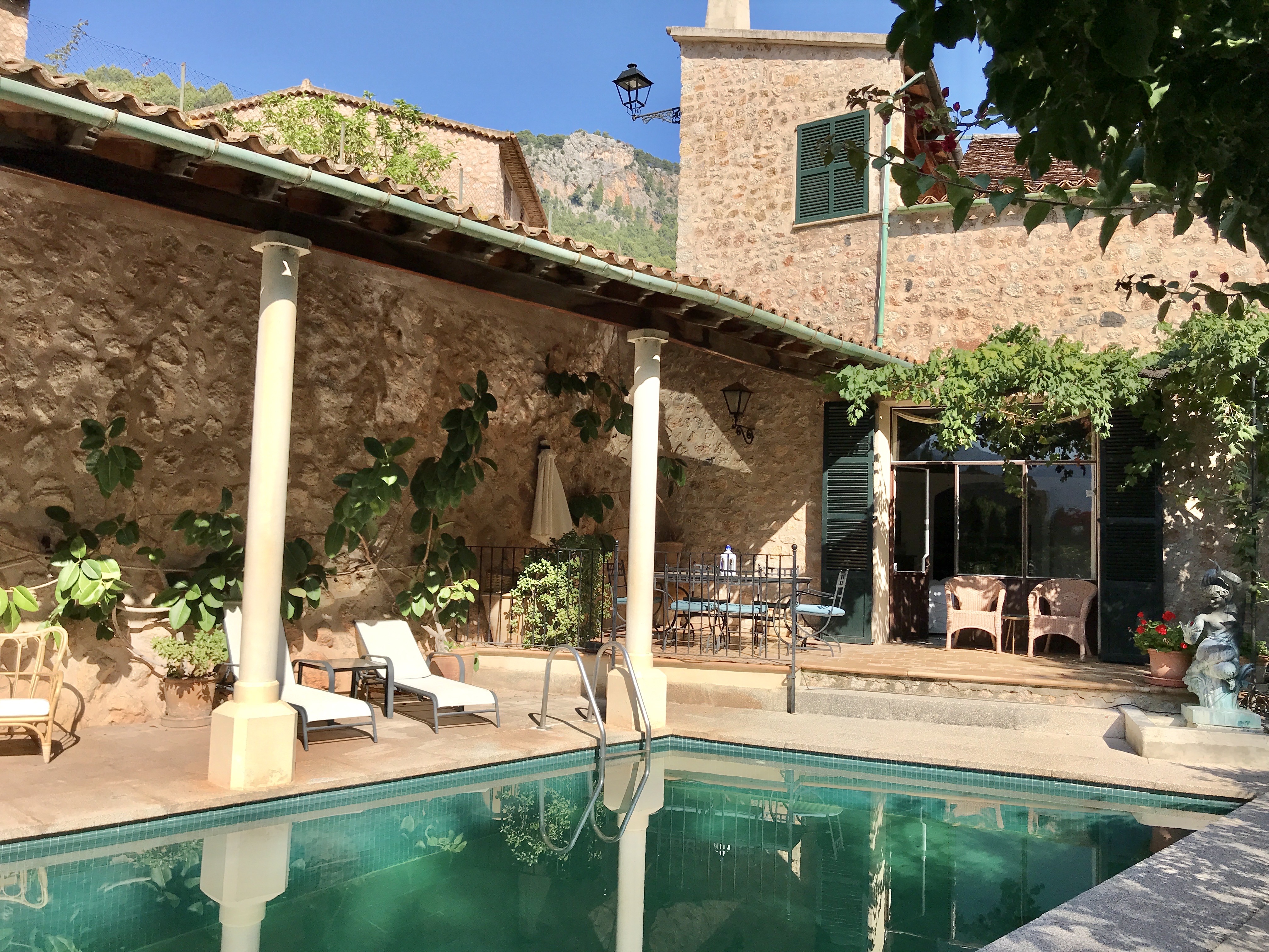 Stunning Villa & Garden w/ Pool & Sweeping Views