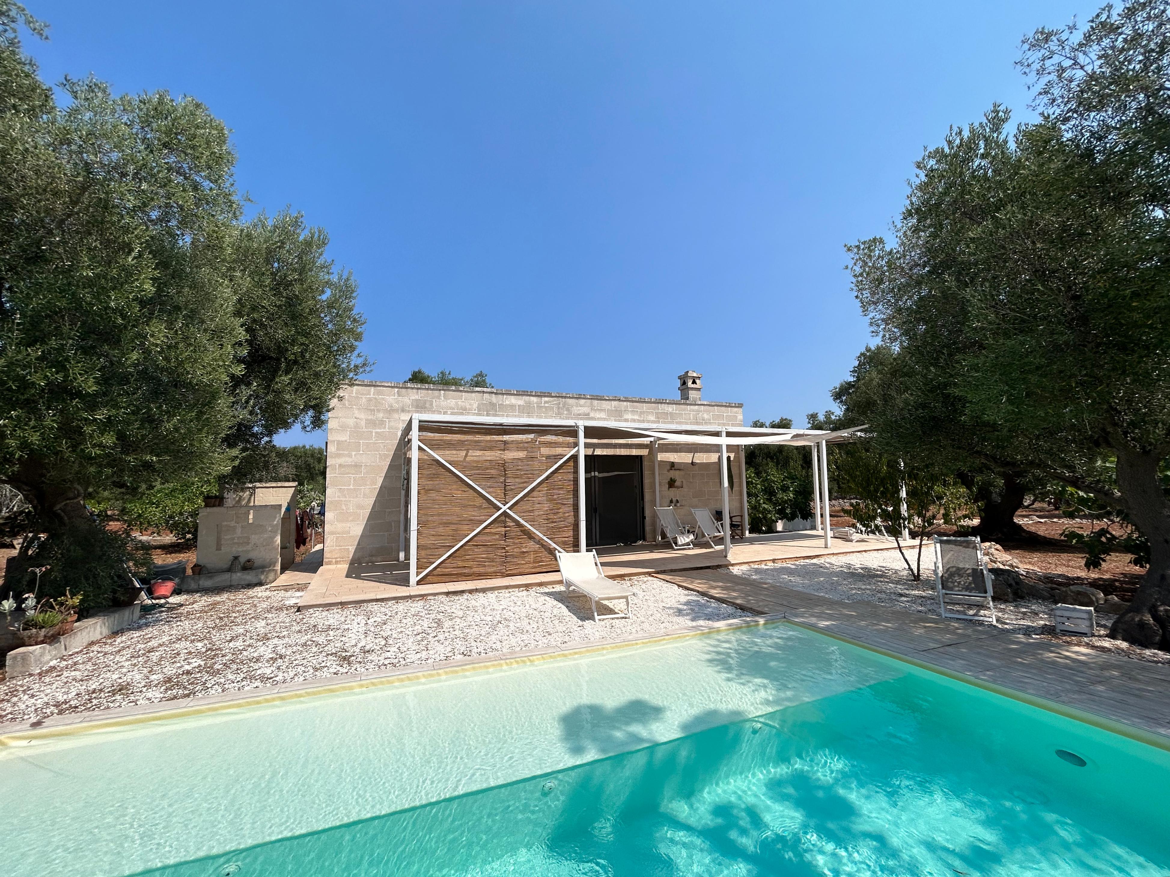 Villa CAPRIFICO with swimming pool : Between Mare and Ulivi