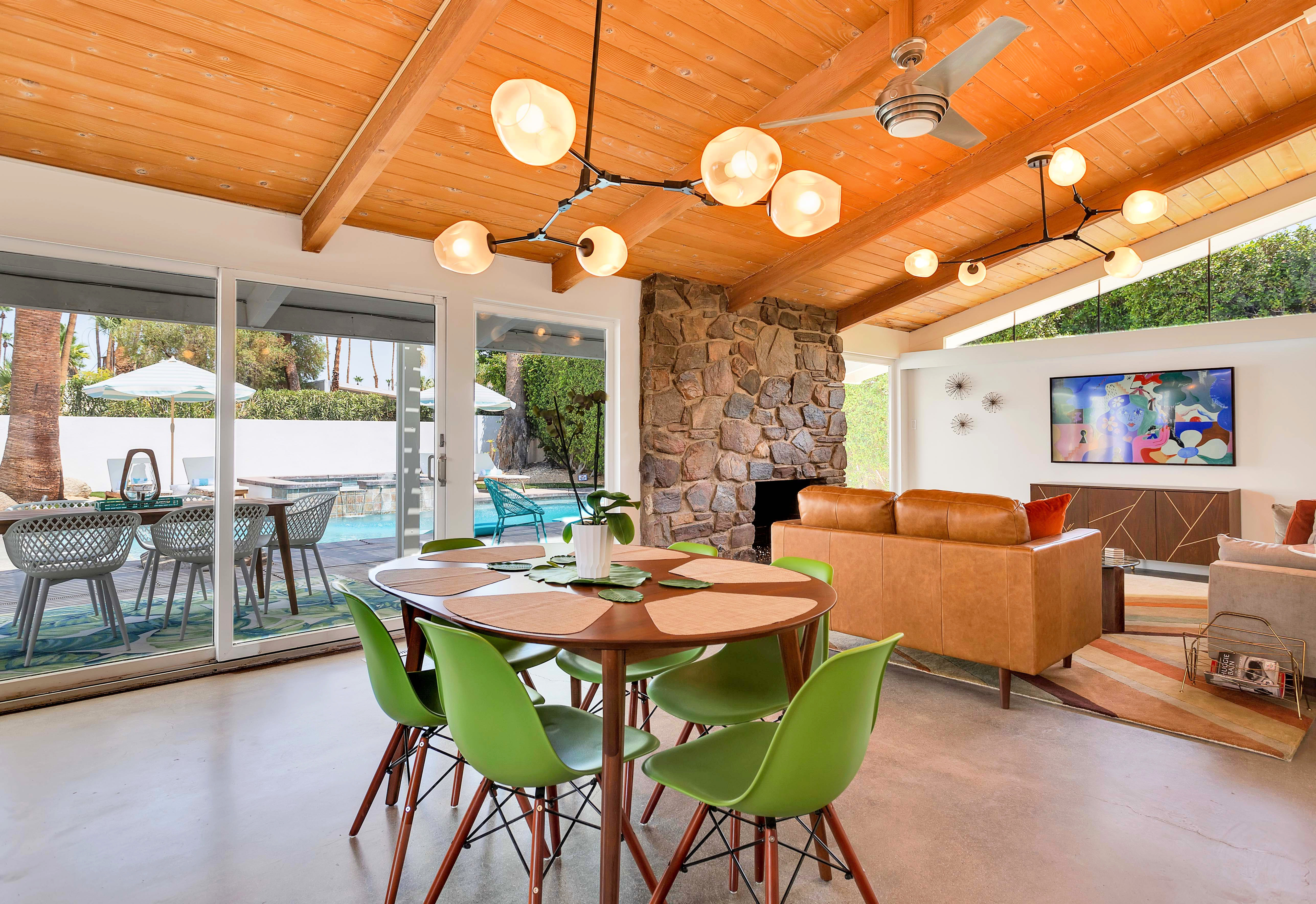 Twin Palms Mid-Century w/ Private Pool/Spa & Views - Houses for