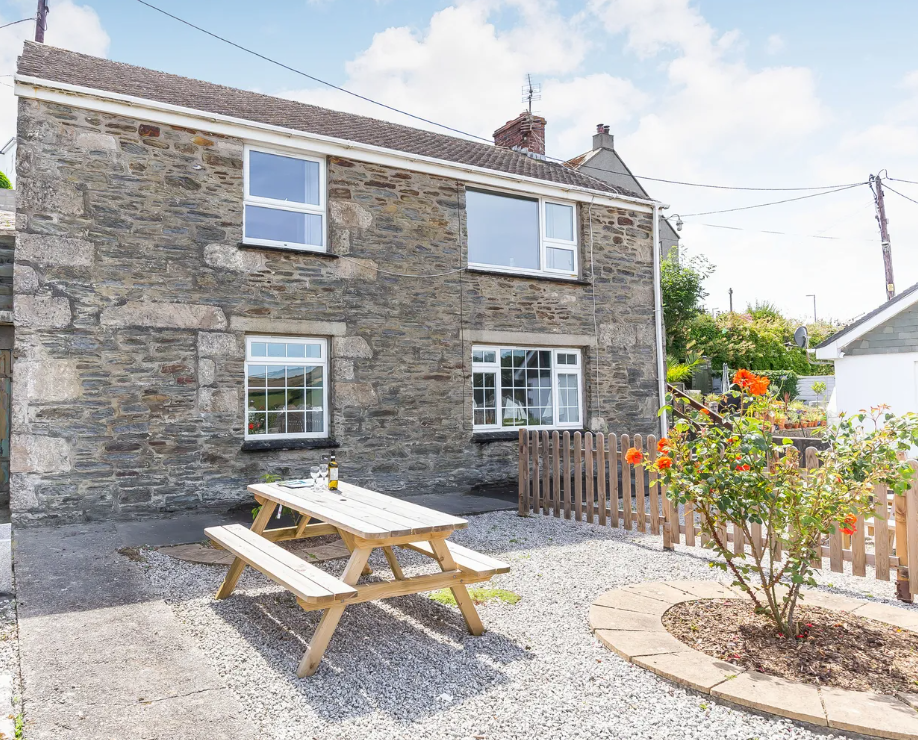 Fisherman's Rest, Sleeps 4, With Own Parking.