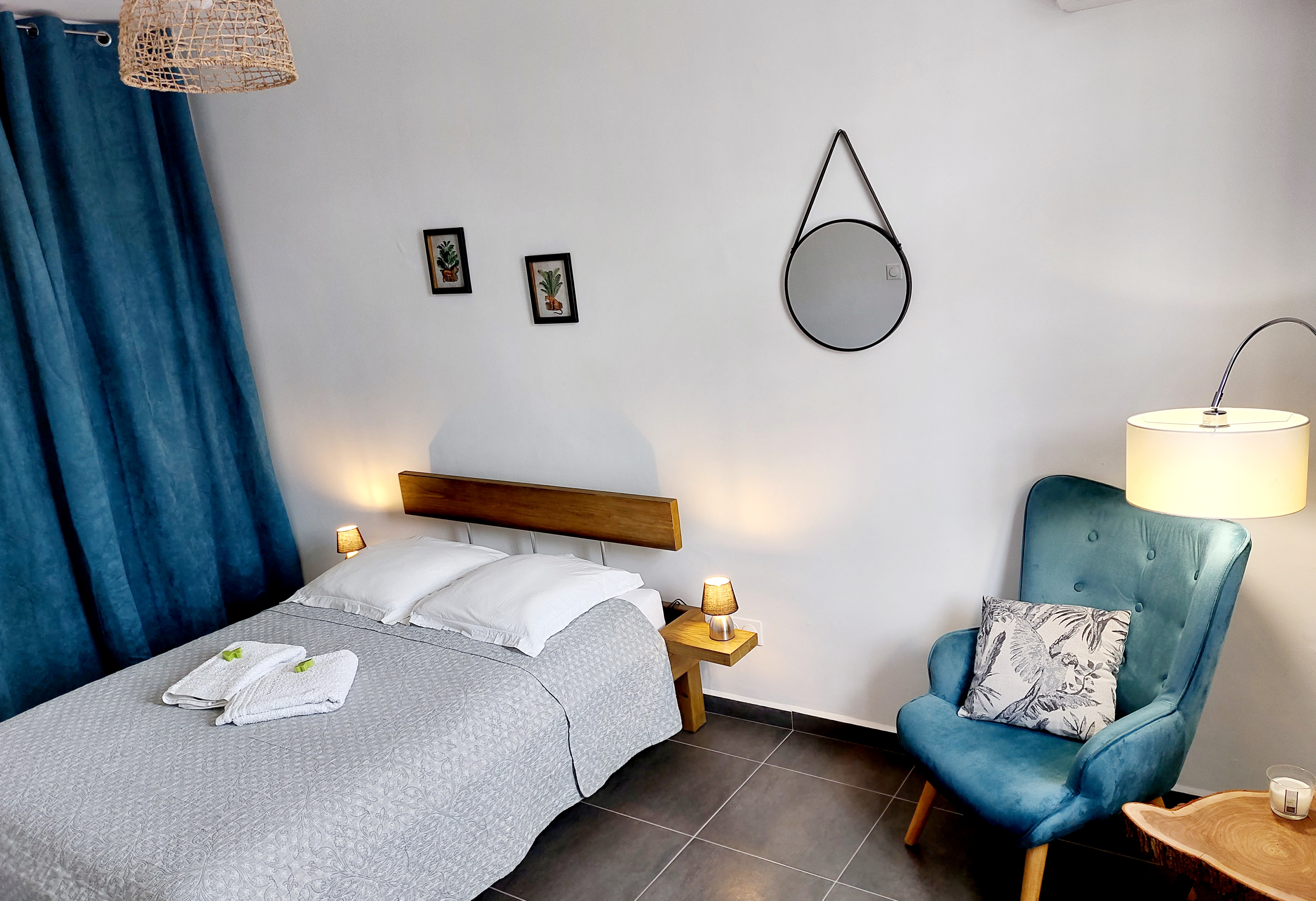 Charming pied-à-terre heart of town