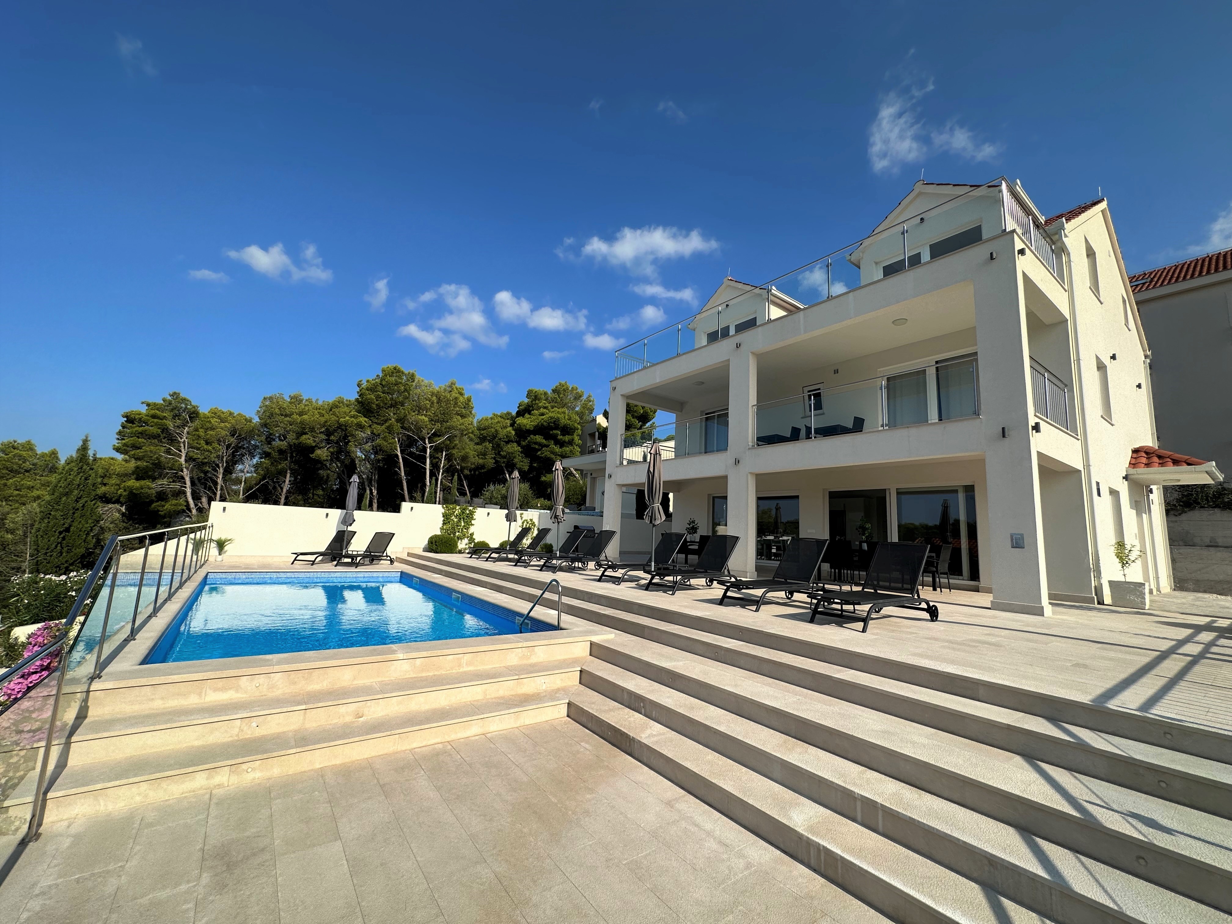 Villa Lovisa - 4 star, pool and amazing sea view