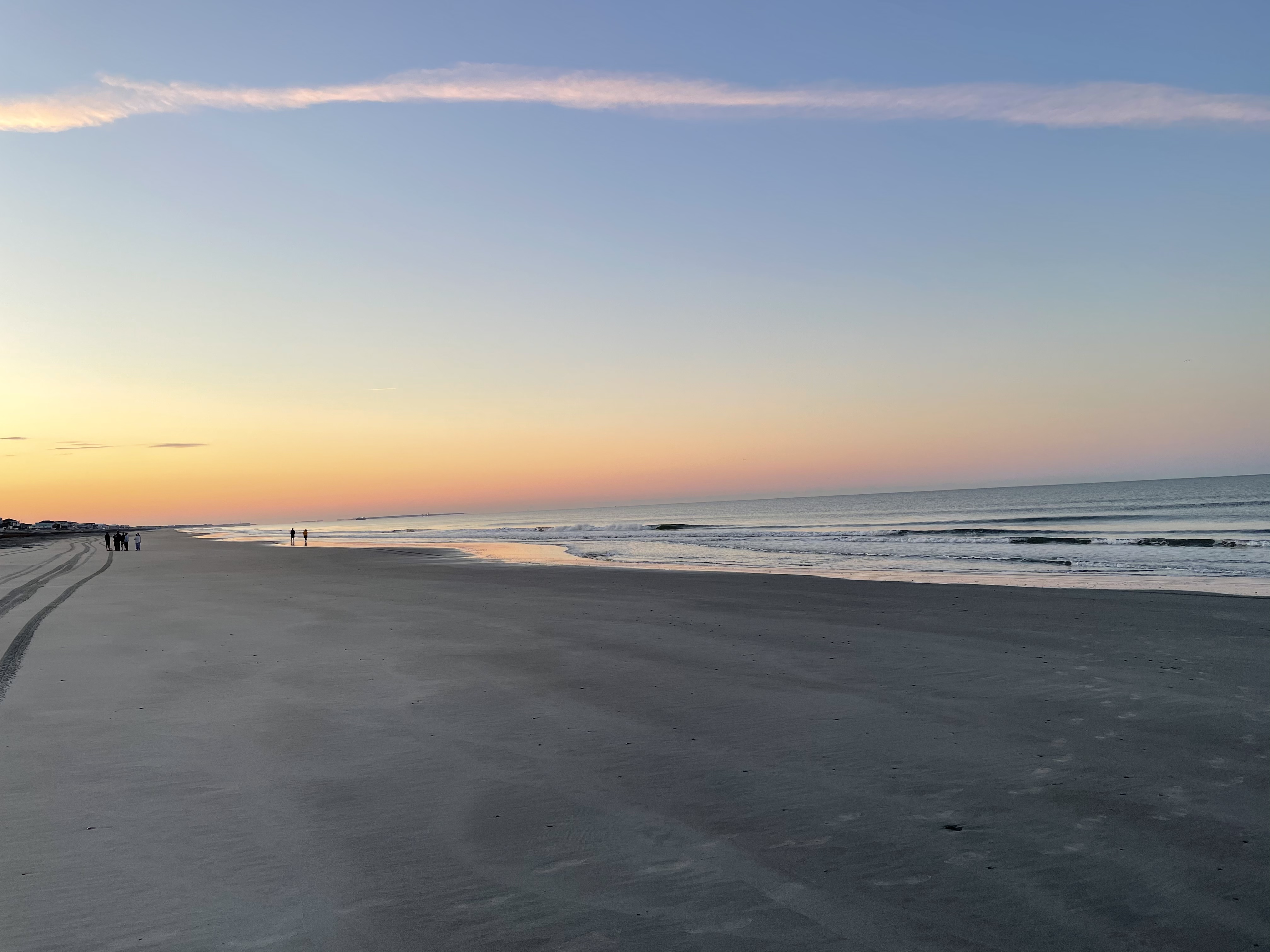 DOG FRIENDLY It's a "Ruff Life" beach cottage Cottages for Rent in