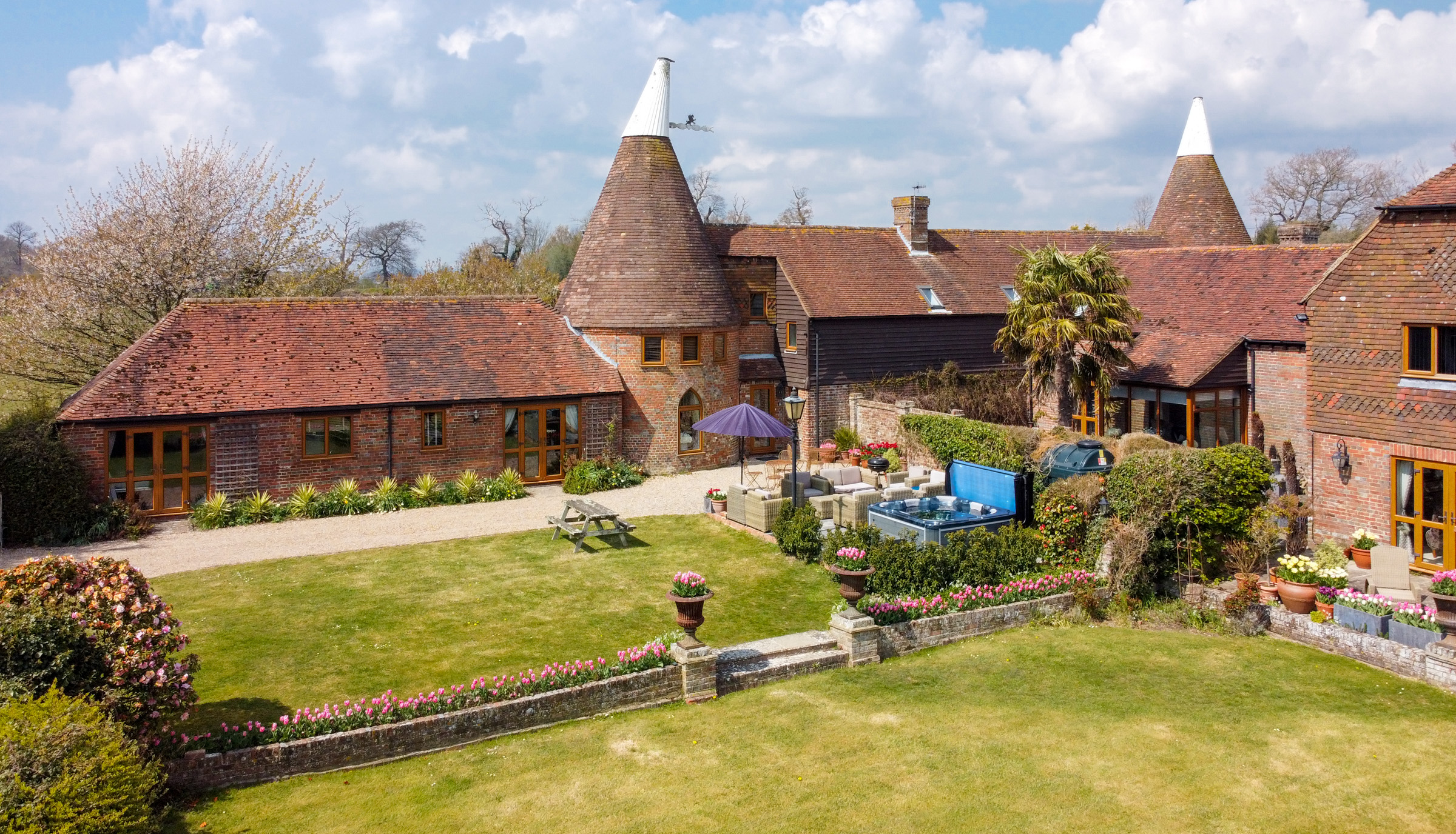 Oast House near Battle Houses for Rent in Battle, England, United