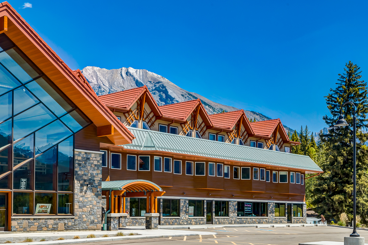 Perfect escape to the Rockies 2 BR Foosball 借りられるアパート Harvie