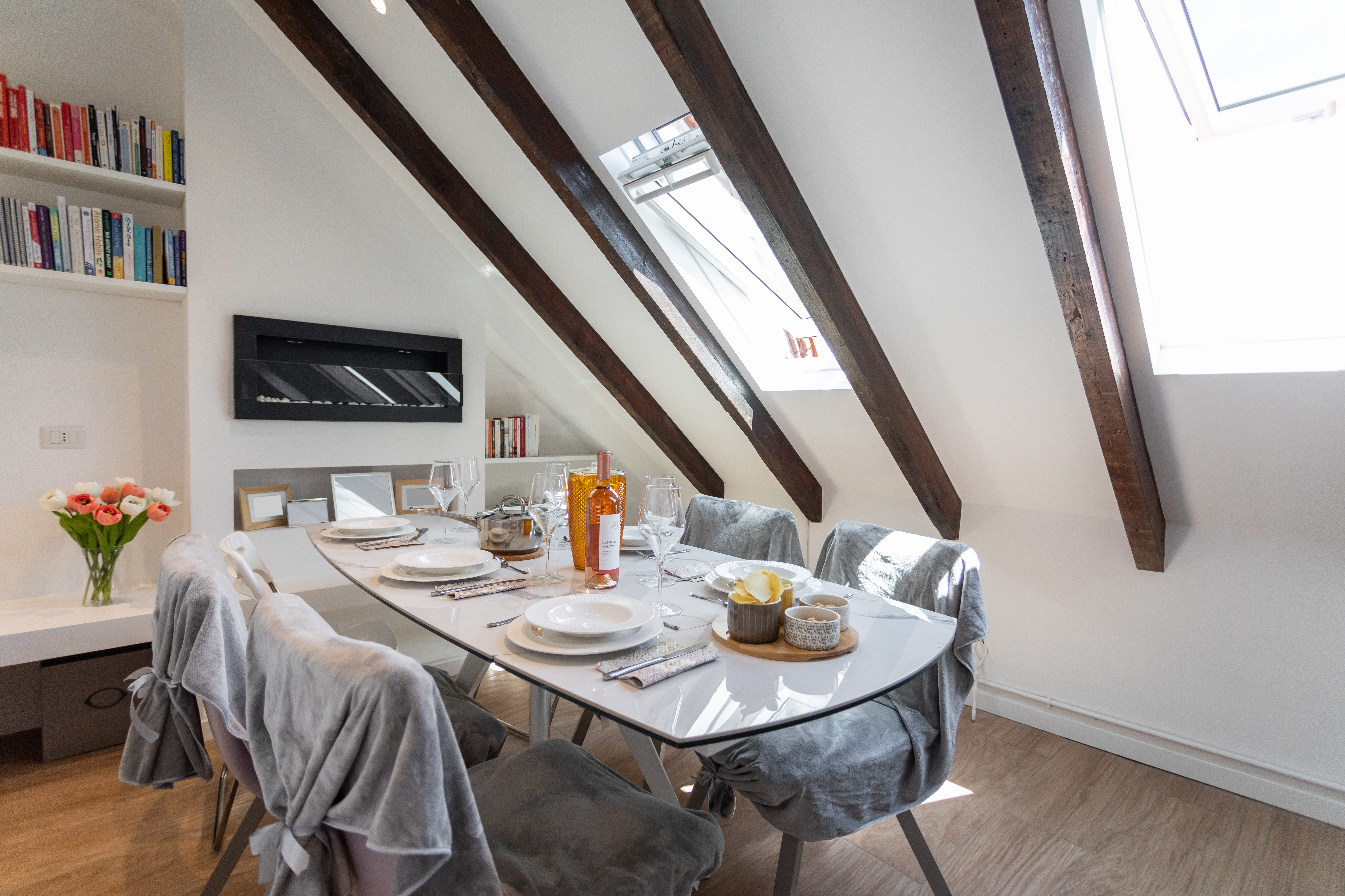 [Centrale] • Designer rooftop attic • Wifi Netflix