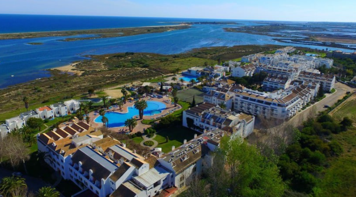 Golden Sweet Apartment