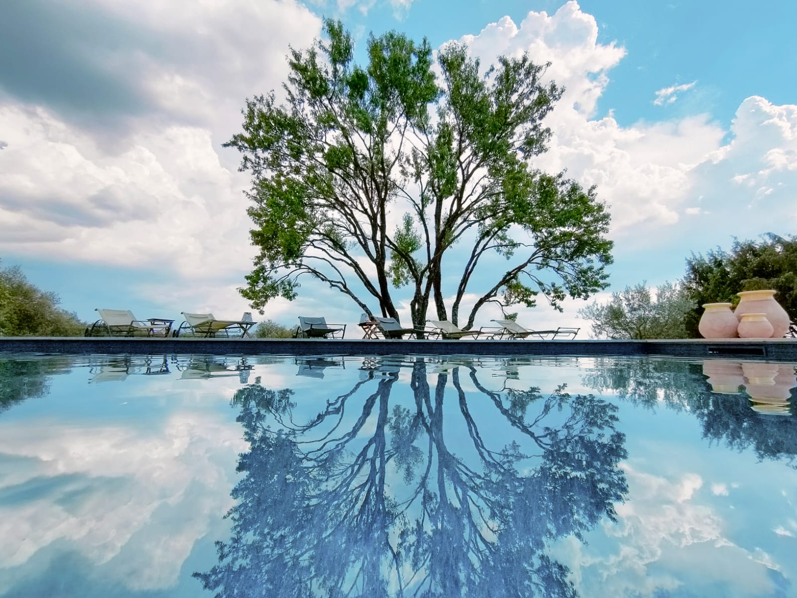 Provencal Mas with pool in the heart of nature