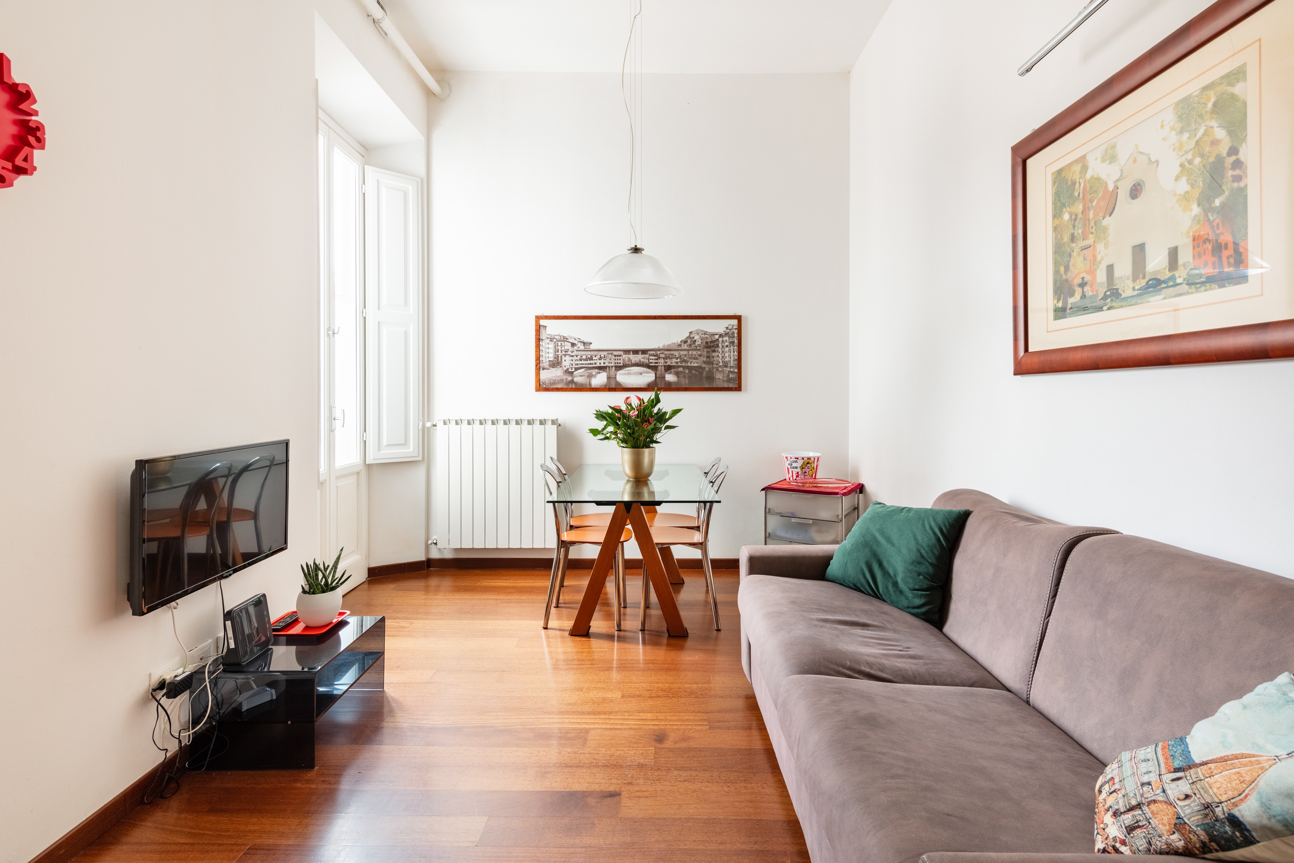 MODERN NEW FLAT CLOSE TO CITY CENTER in Centro Storico, Florence