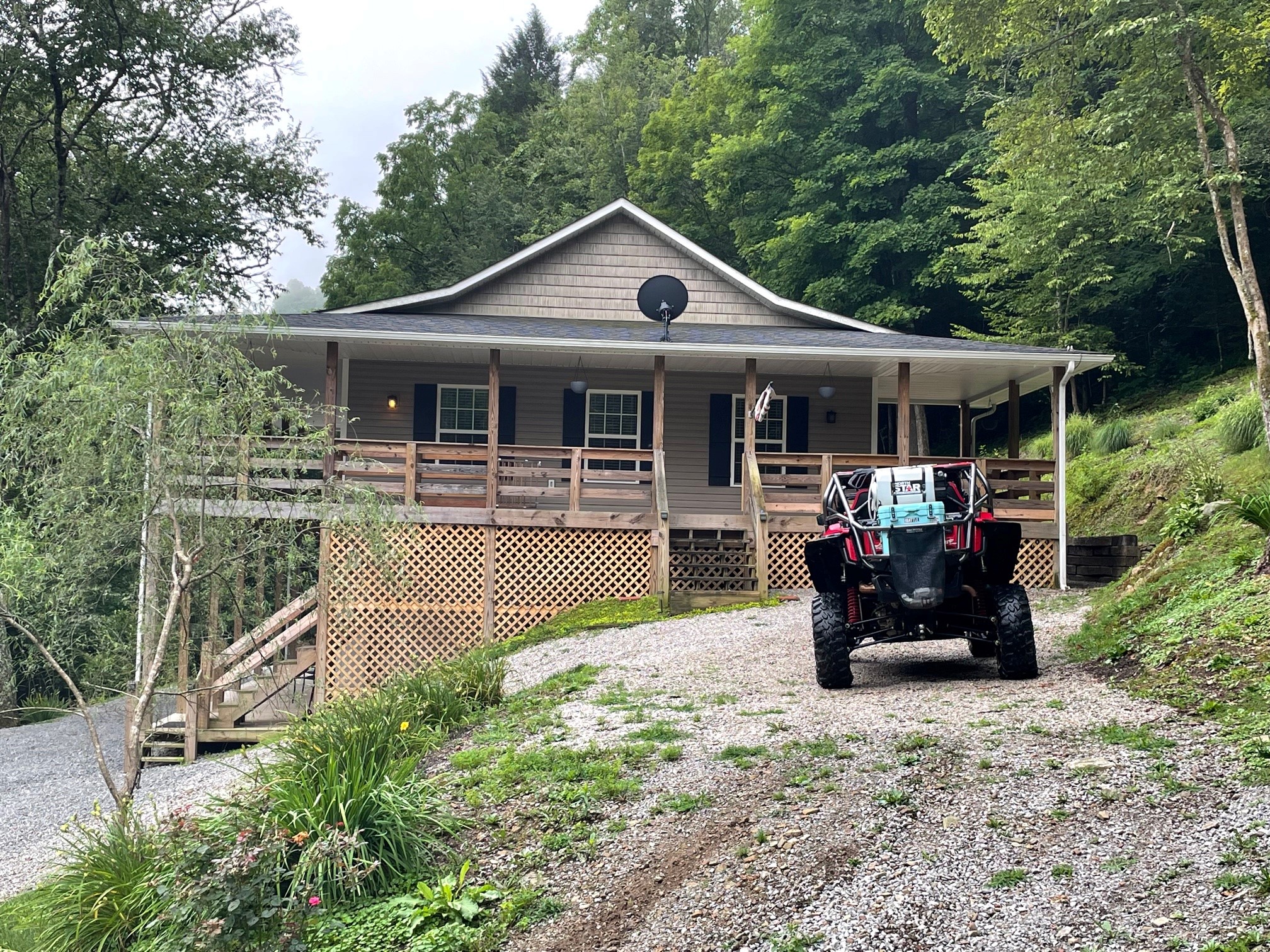 Beautiful creek view cabin with ATV Route Access