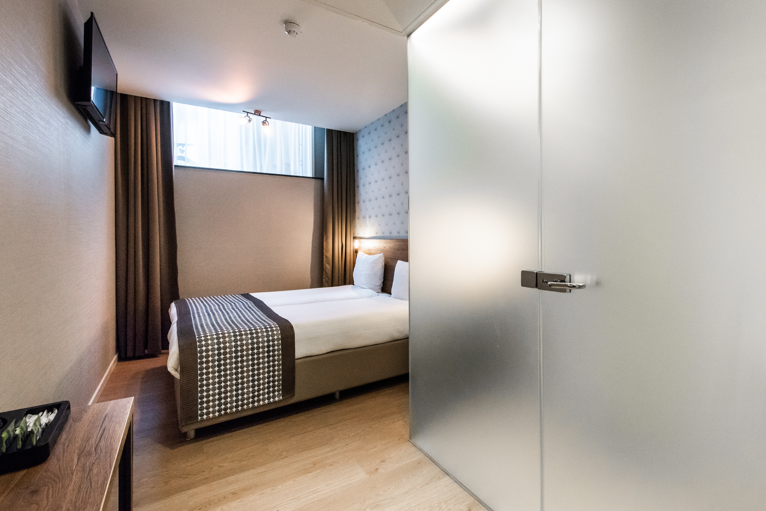 Semi Souterrain Twin — Amsterdam stay