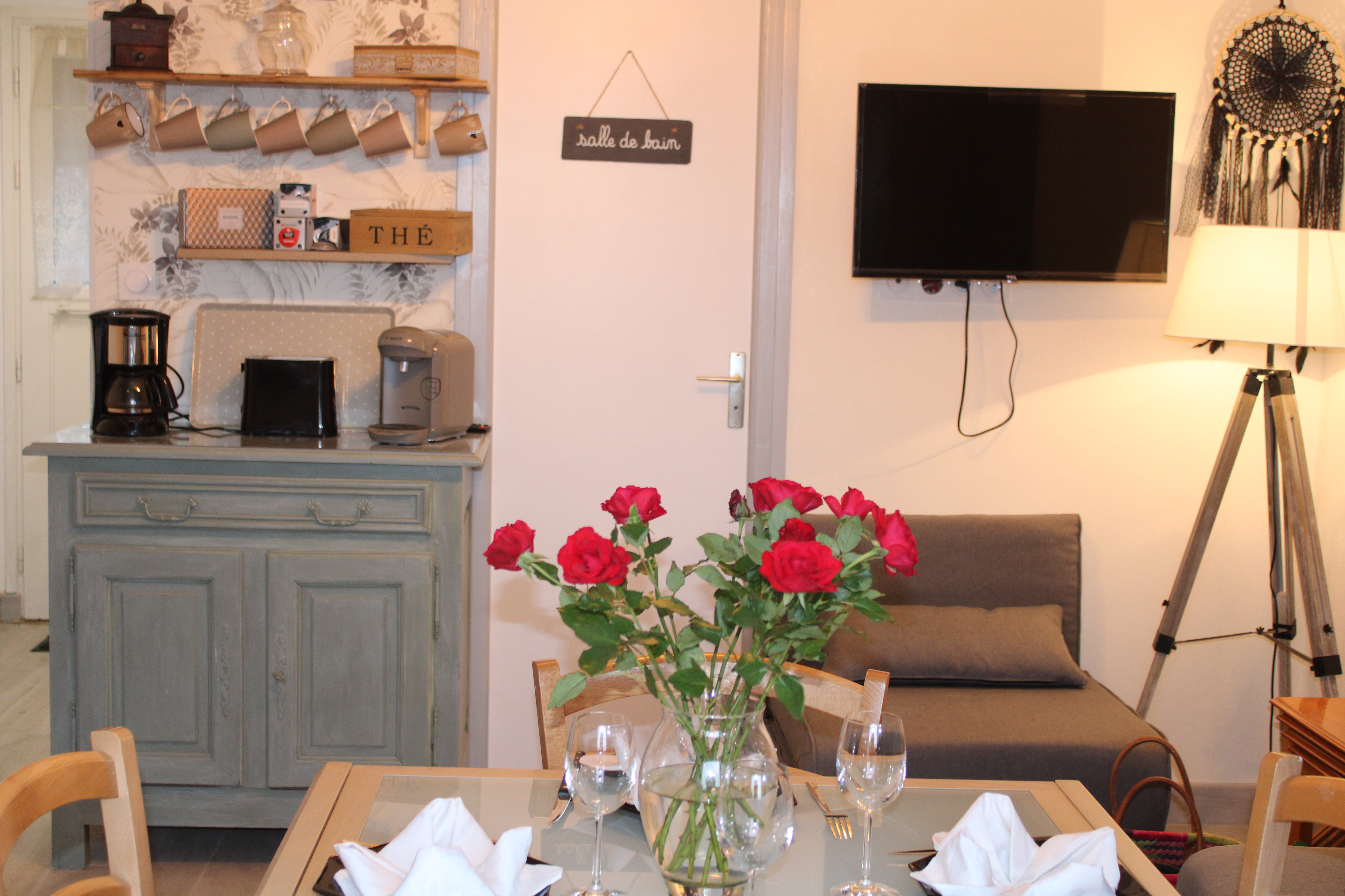 Beautiful duplex studio 5 minutes walk from the beach.