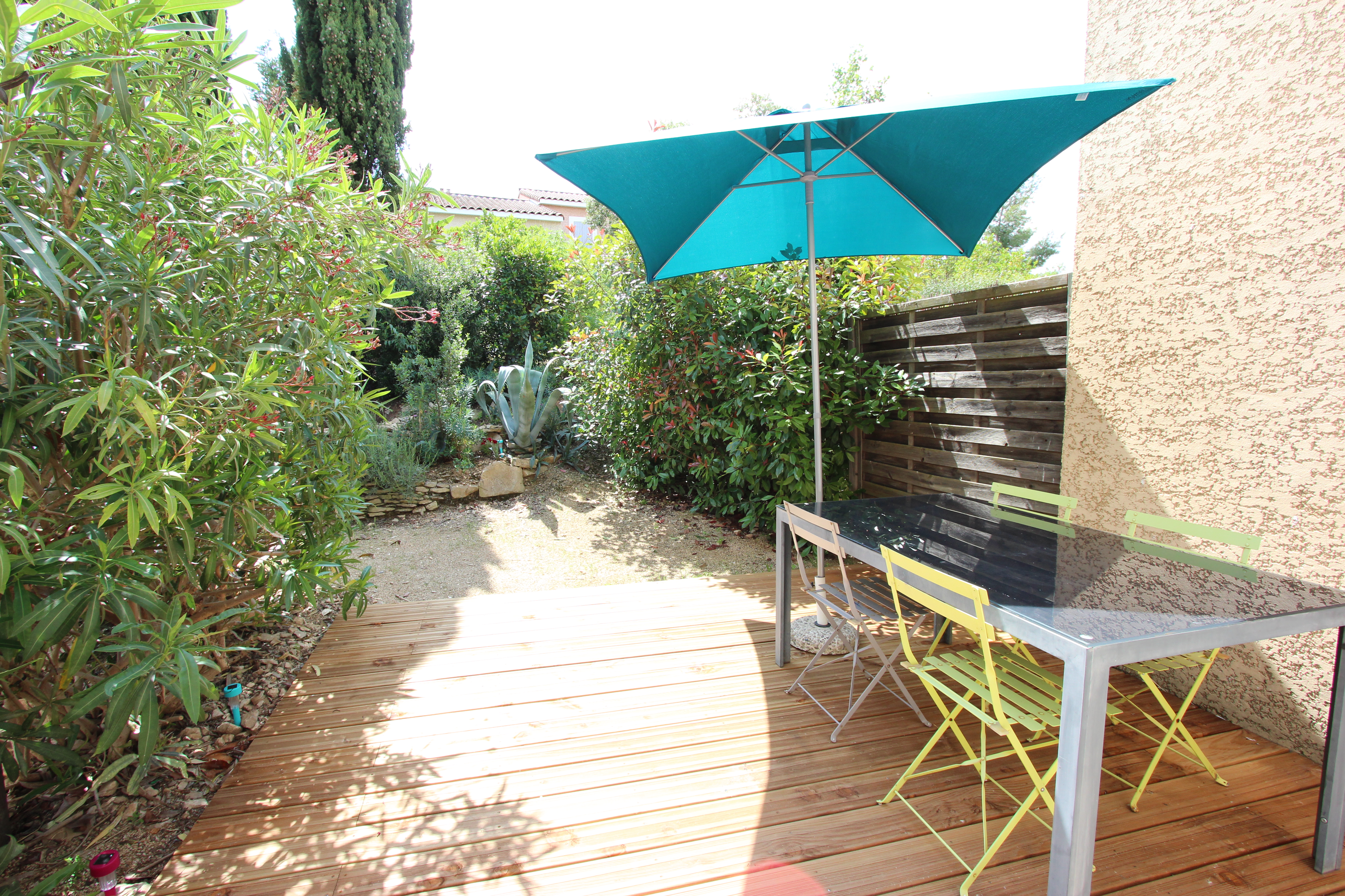 Holiday home with a pool and park