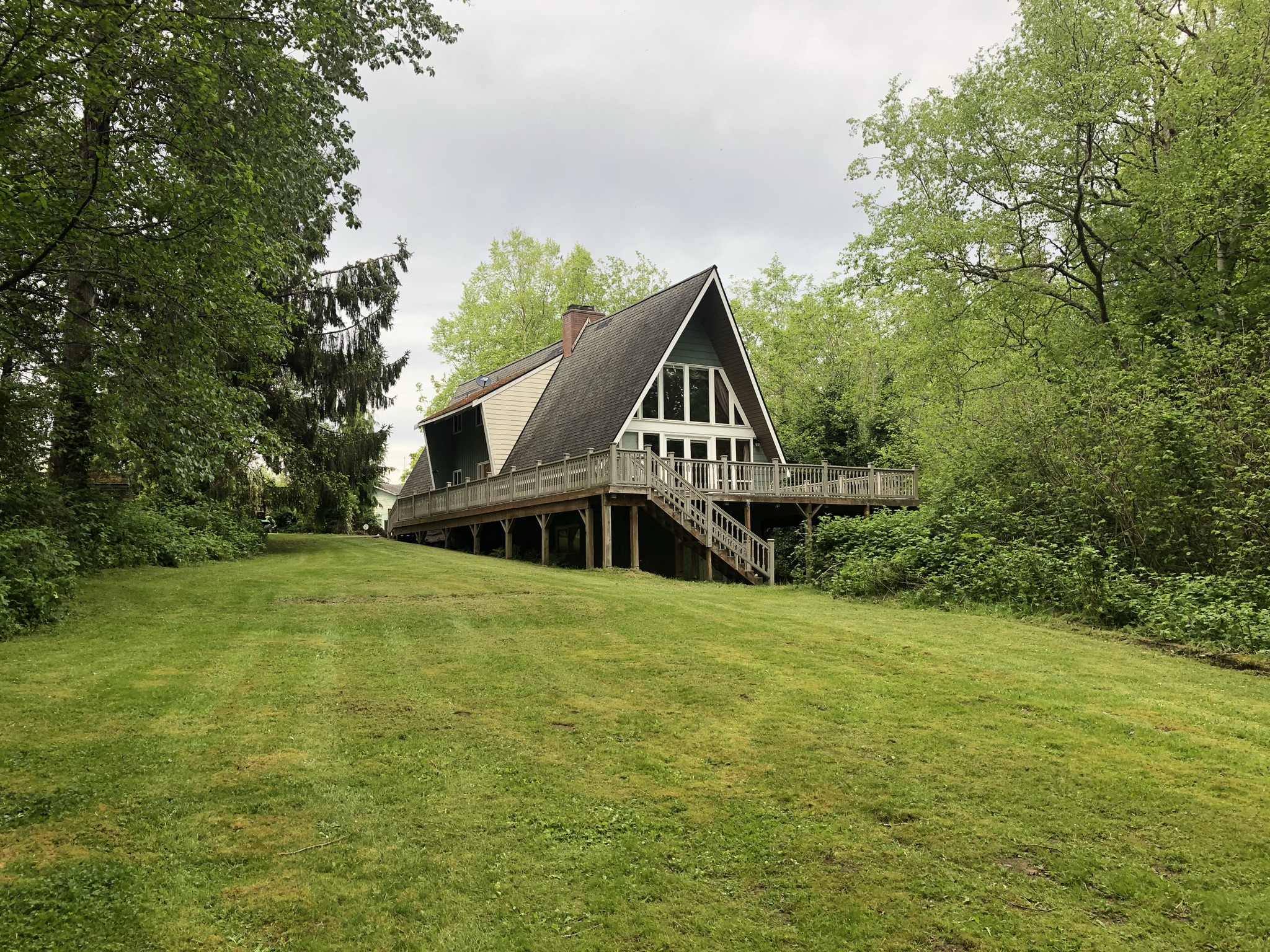 Nature Cabin Cabins for Rent in Mount Vernon, Washington, United States