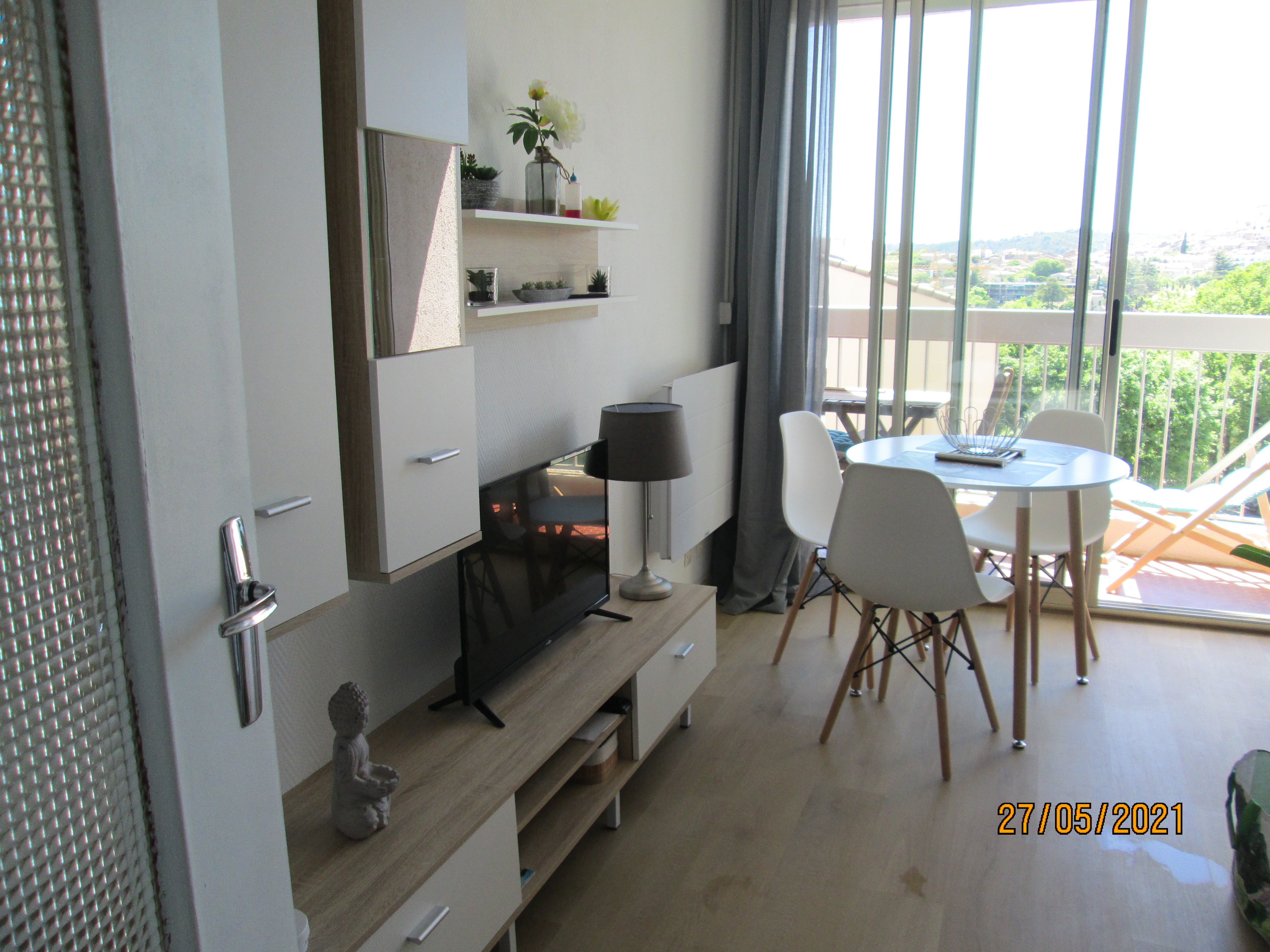 Superb comfortable apartment. parking. Wifi