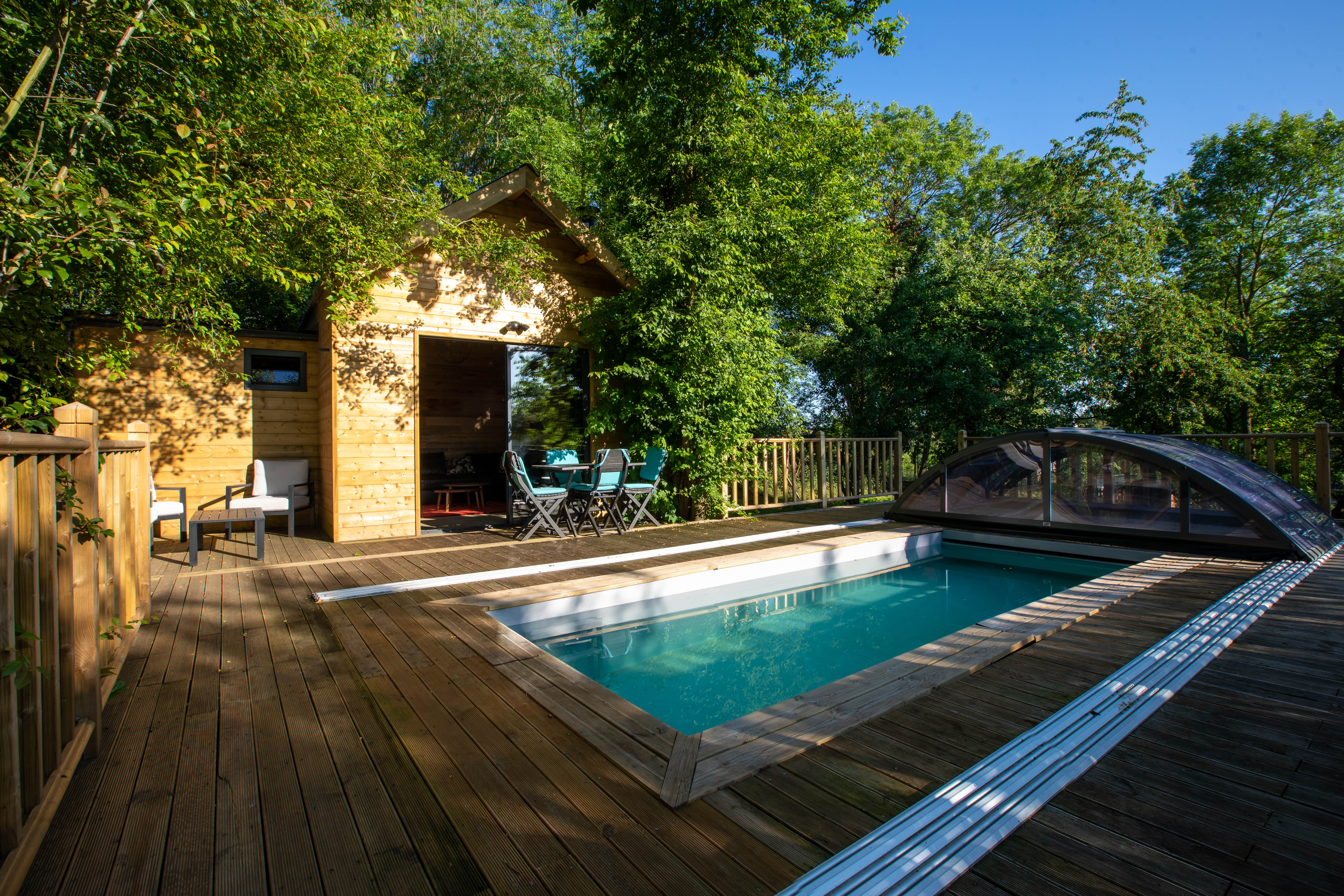 Bucolic chalet and private covered pool