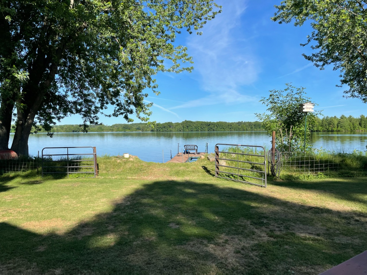 Eagle's Landing on Old Abe Lake Cottages for Rent in Jim Falls