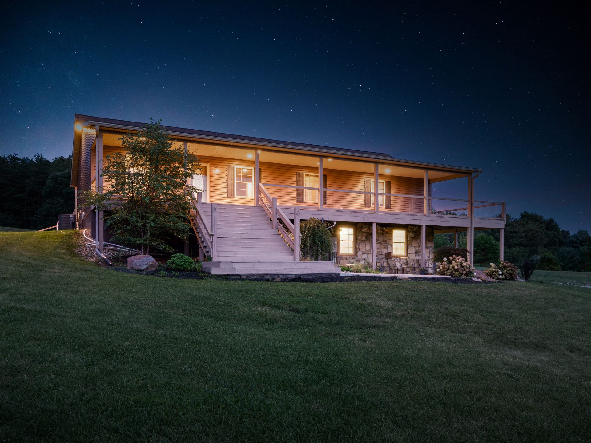 Lodge 328 Hocking Hills Houses for Rent in New Plymouth, Ohio, United States Airbnb