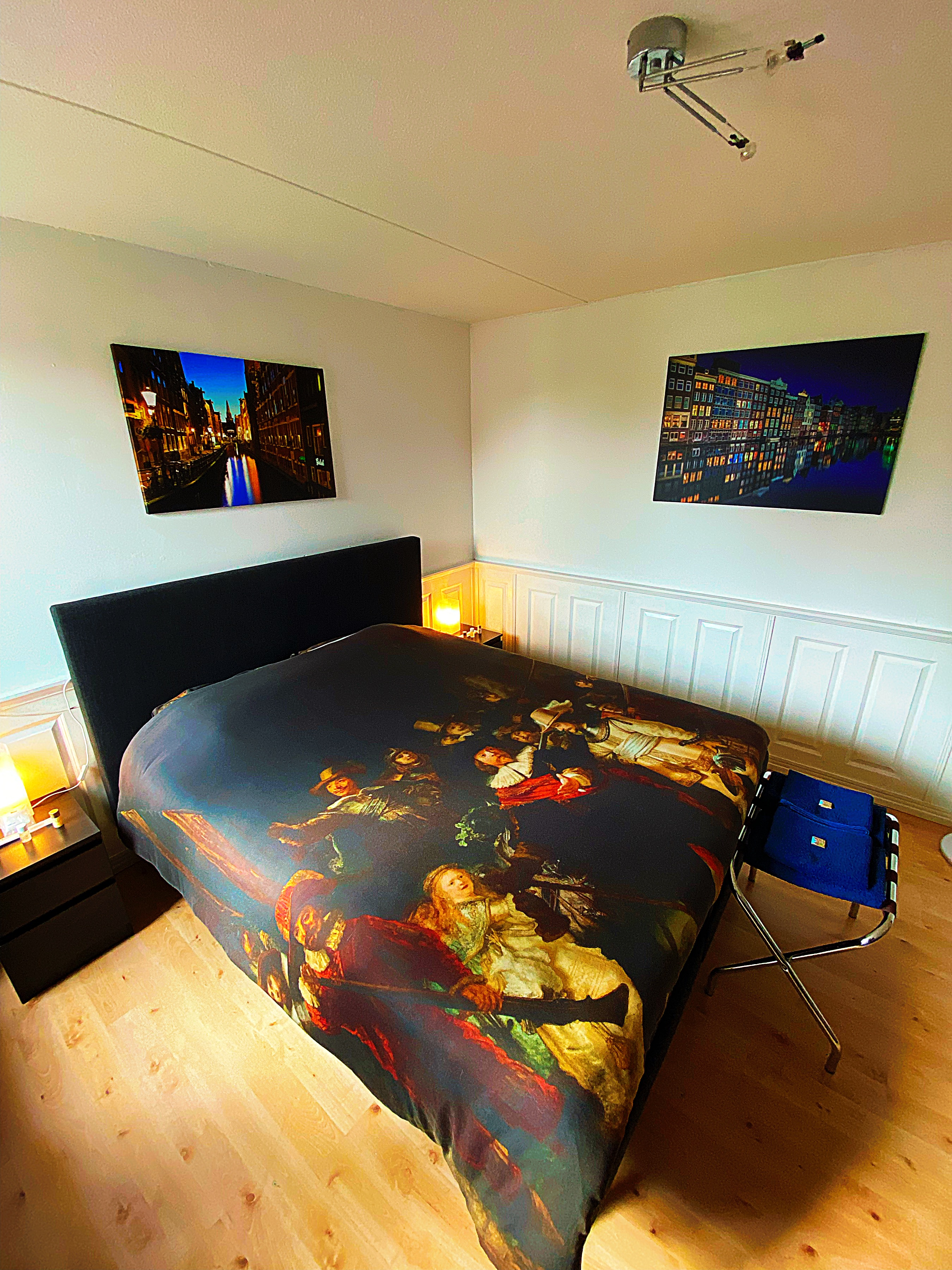 Private room in quiet parkside neighborhood. โ Amsterdam stay