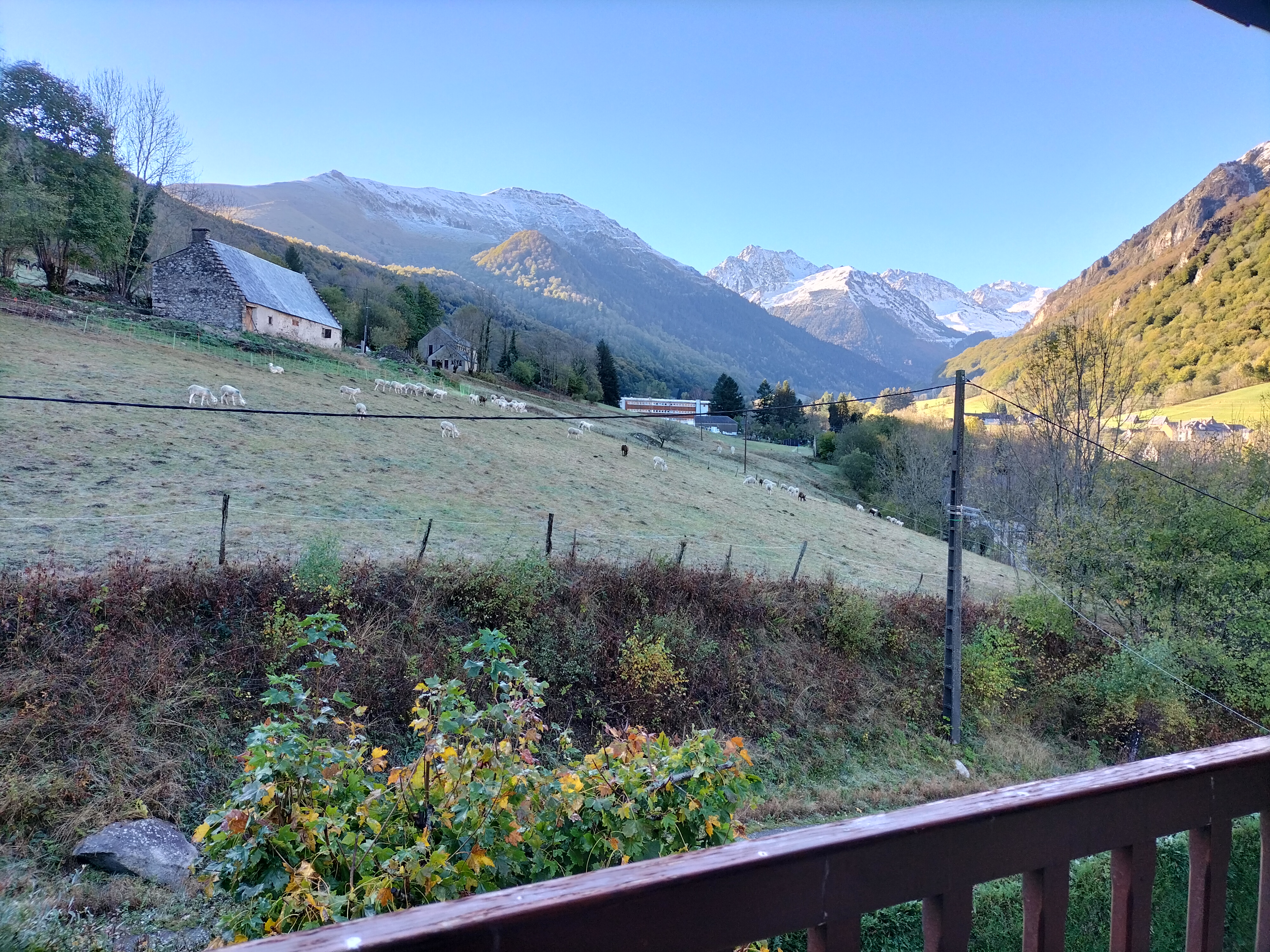 Comfortable quiet chalet, exceptional view