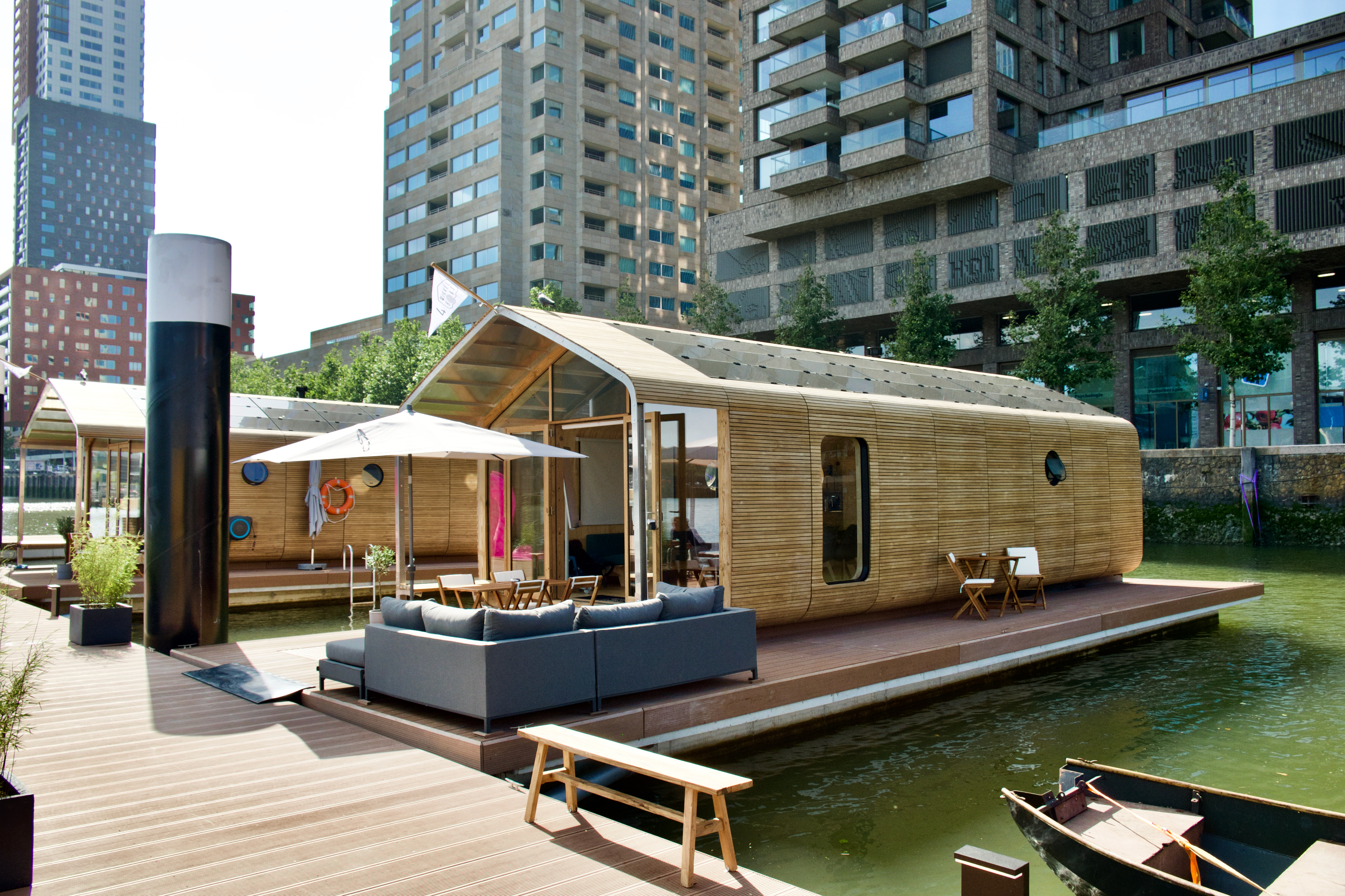 Nieuw: Wikkelboat 4 @ Floating Rotterdam Rijnhaven — Rotterdam stay
