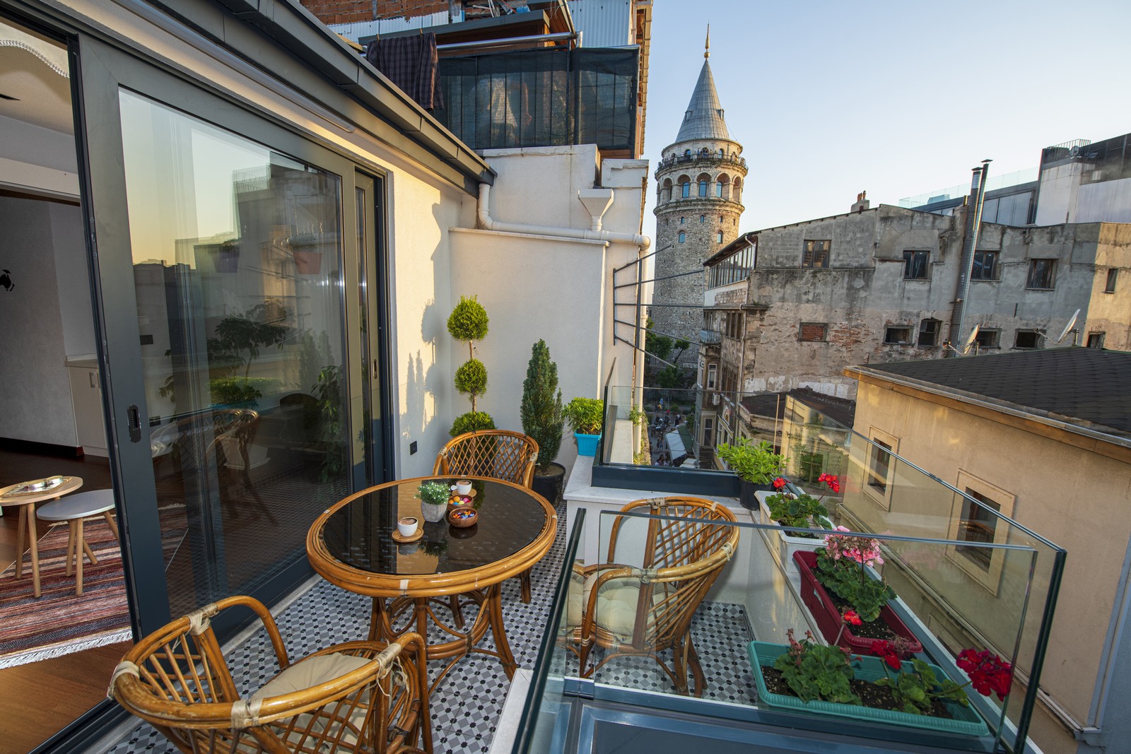 Romantic Terrace Full of Love Special for Couples