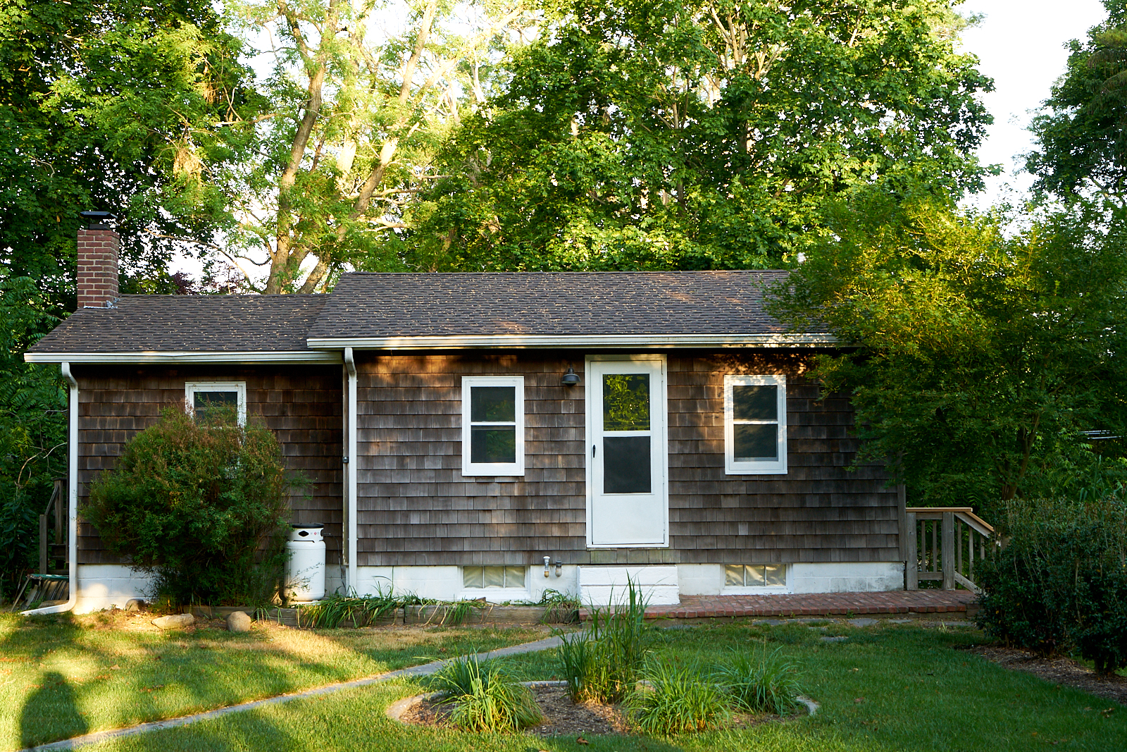 Lovely Island Cottage