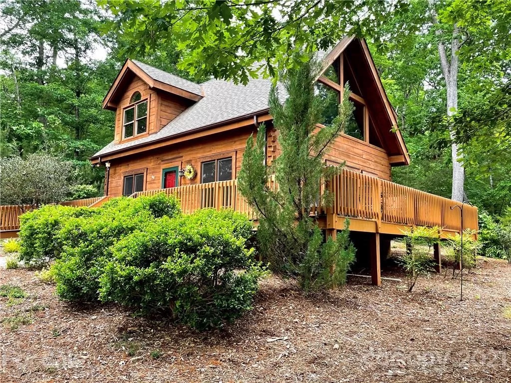 martha-s-cabin-2-bedroom-log-cabin-on-3-acres-cabins-for-rent-in