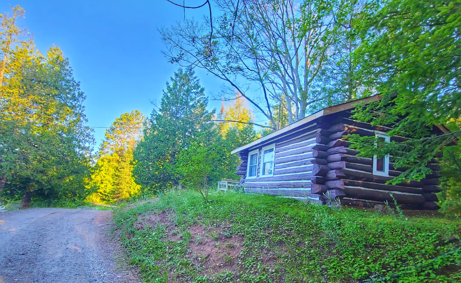 Jack Pine CabinLakefront Rustic Canadian Cabin Cabins for Rent in