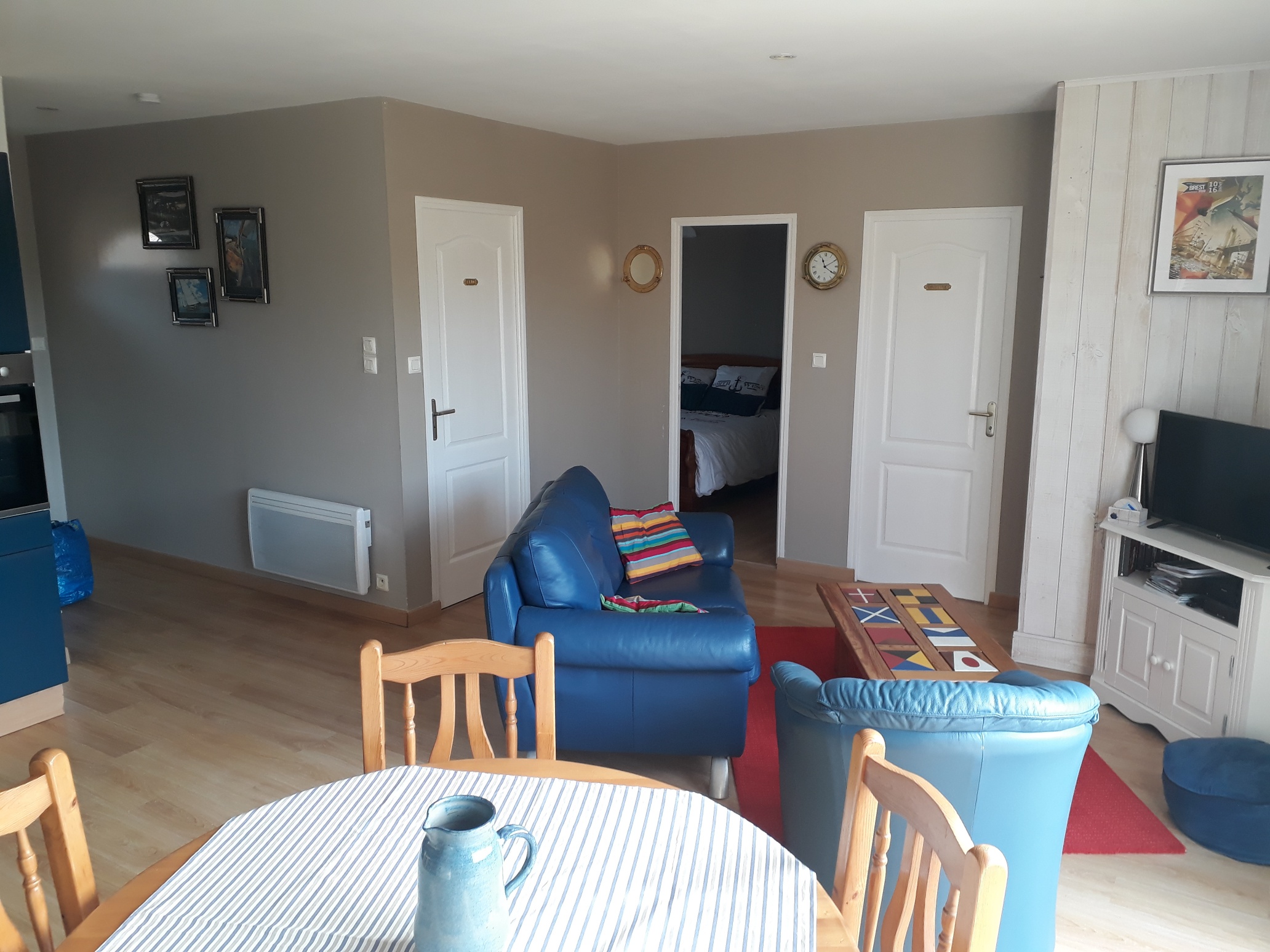 Santec, pretty cozy cottage by the sea