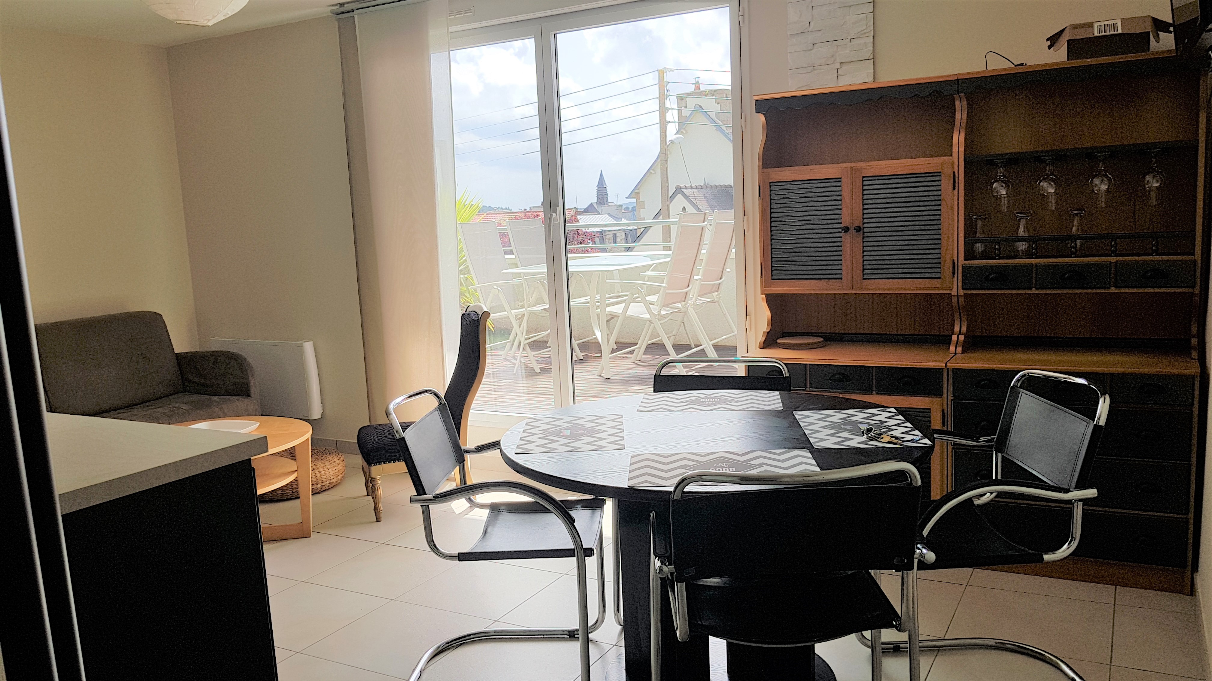 Beautiful quiet apartment, close to the sea 2**