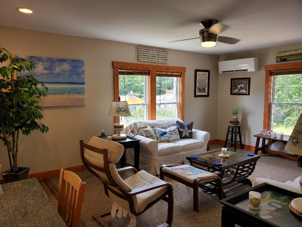 2-Bdrm apt., Free Parking, .5 mi walking to Pier